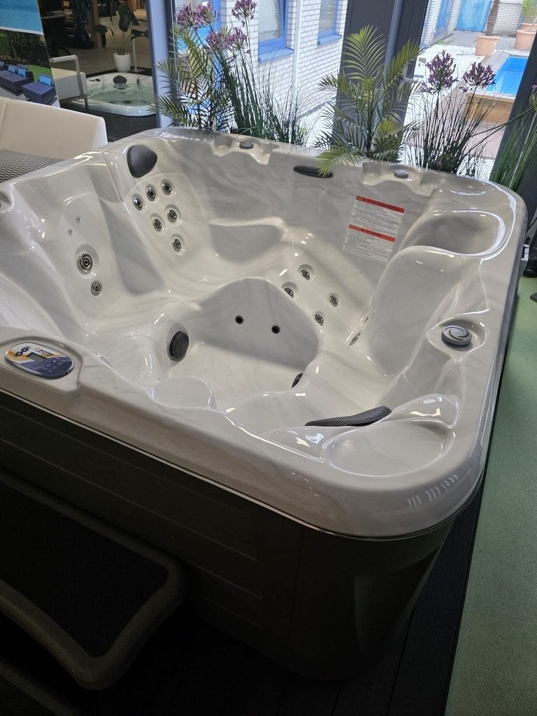 Sunrise Jacuzzi Spas F-Serie Model F-61L showmodel, Ophalen of Verzenden, Nieuw