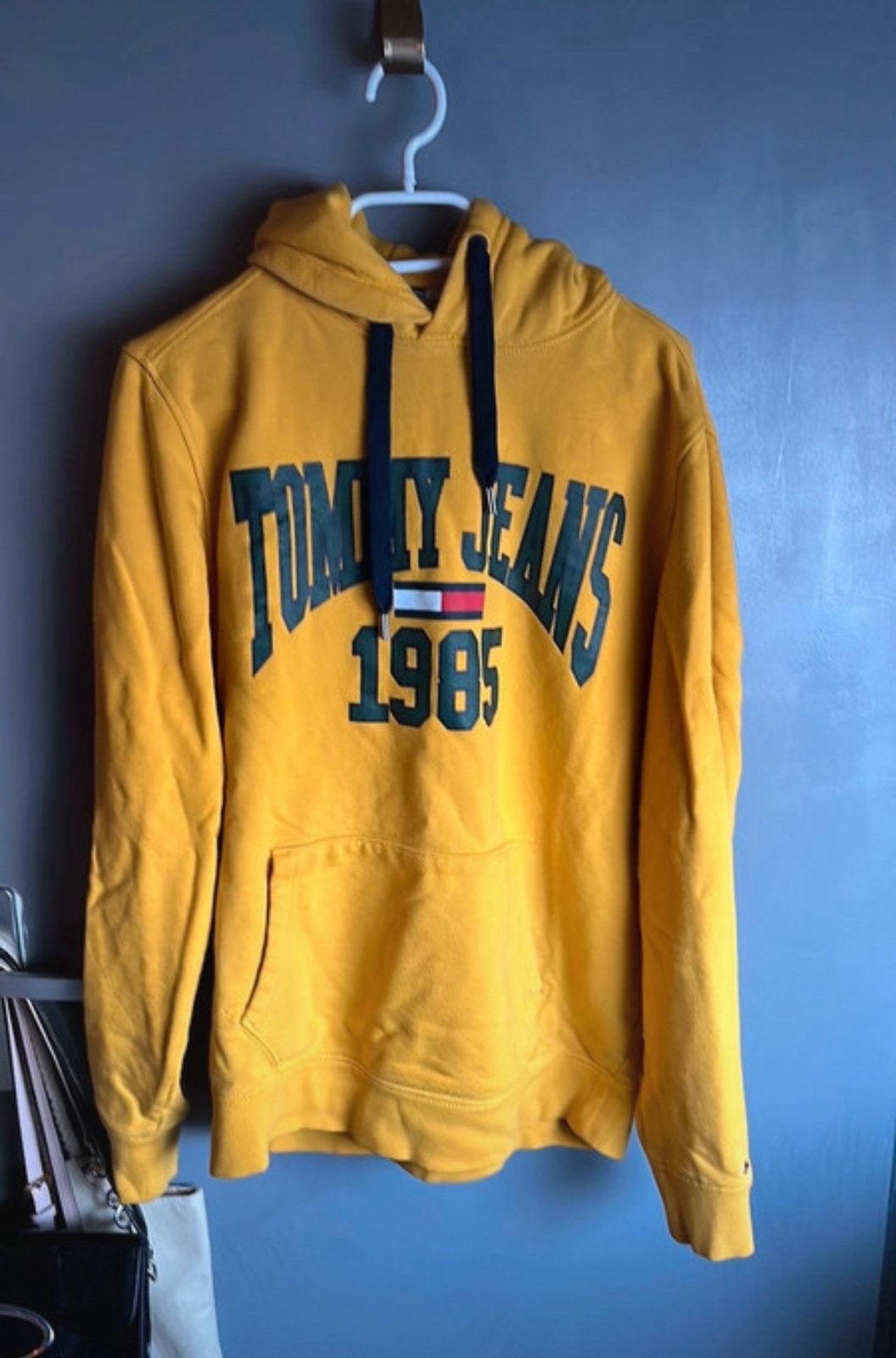 Tommy Hilfiger Hoidie(L), Kleding | Heren, Truien en Vesten, Ophalen of Verzenden, Zo goed als nieuw, Maat 52/54 (L), Geel