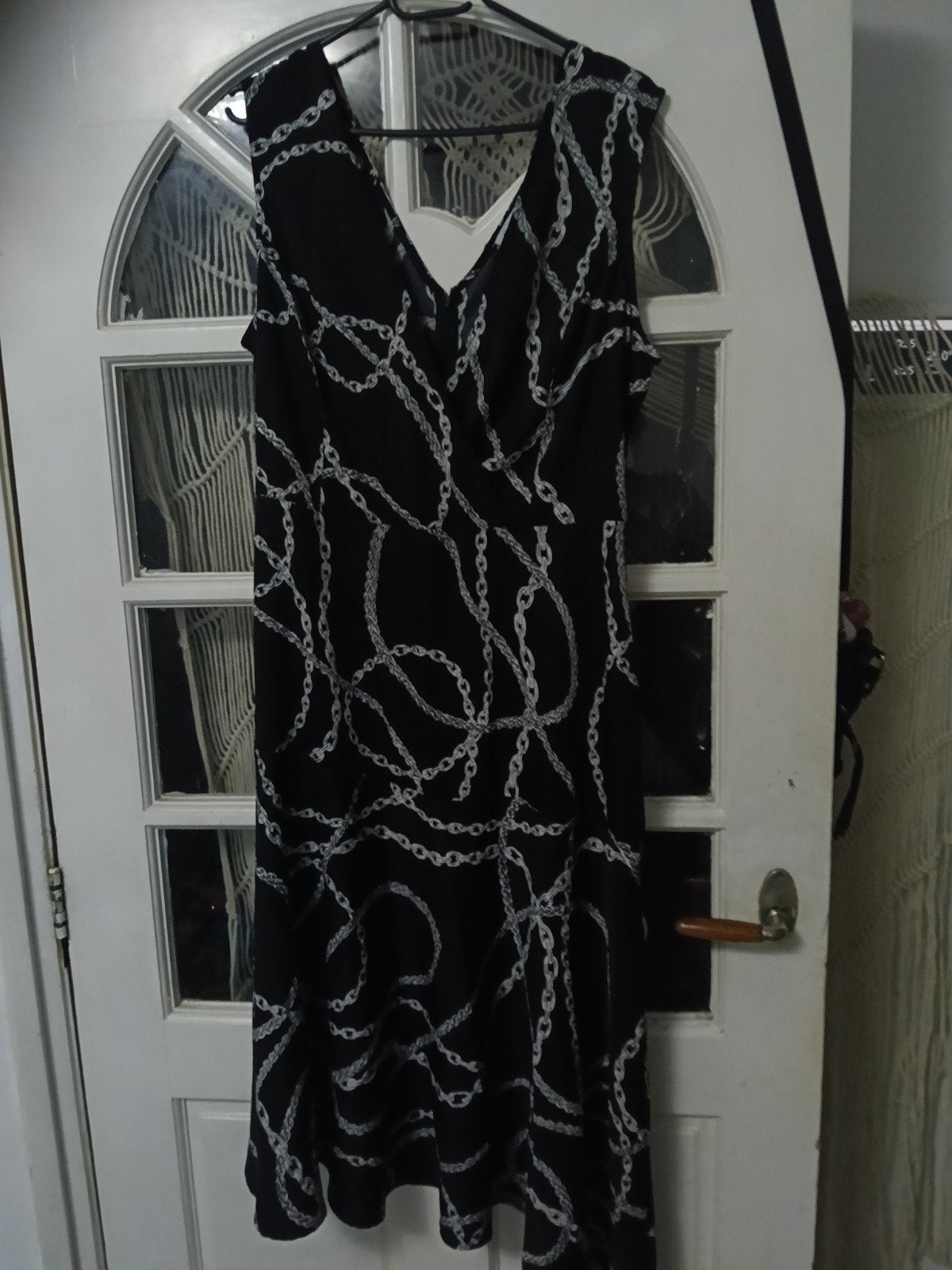 leuke jurk met ketting motief, Zwart, Maat 46/48 (XL) of groter, Nieuw, Ophalen of Verzenden