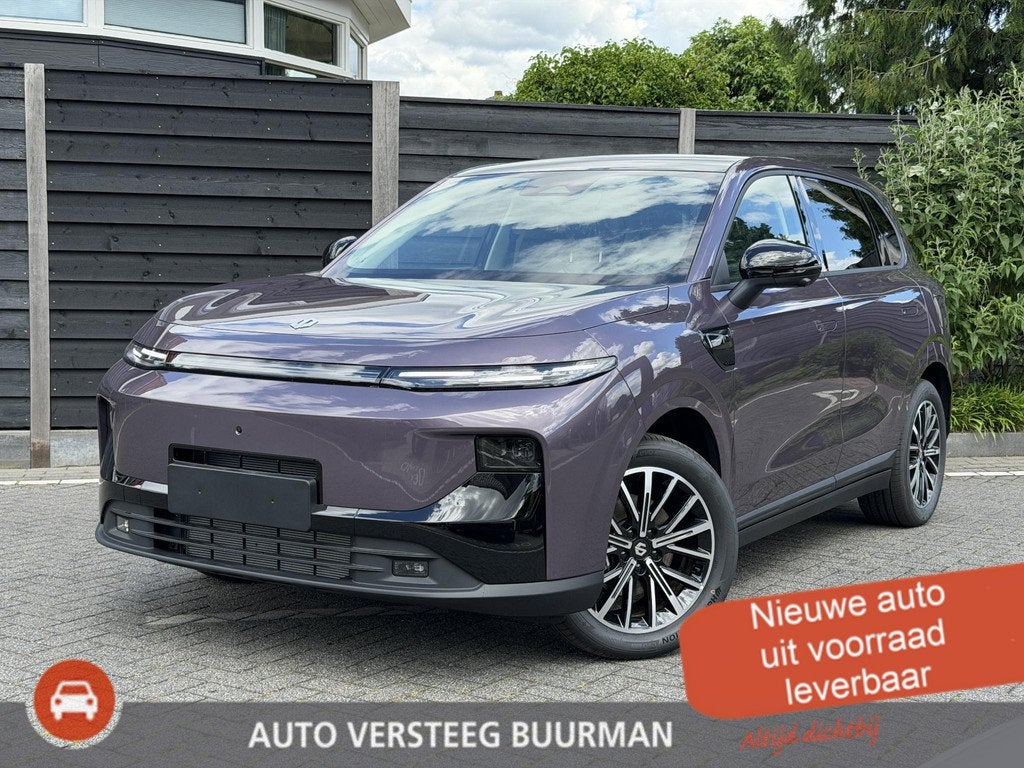Leapmotor B10 Design Hybrid EV 18.8 kWh 218PK Automaat Navig, Auto's, Leapmotor, 12 maanden, Achterwielaandrijving, Hybride Elektrisch/Benzine