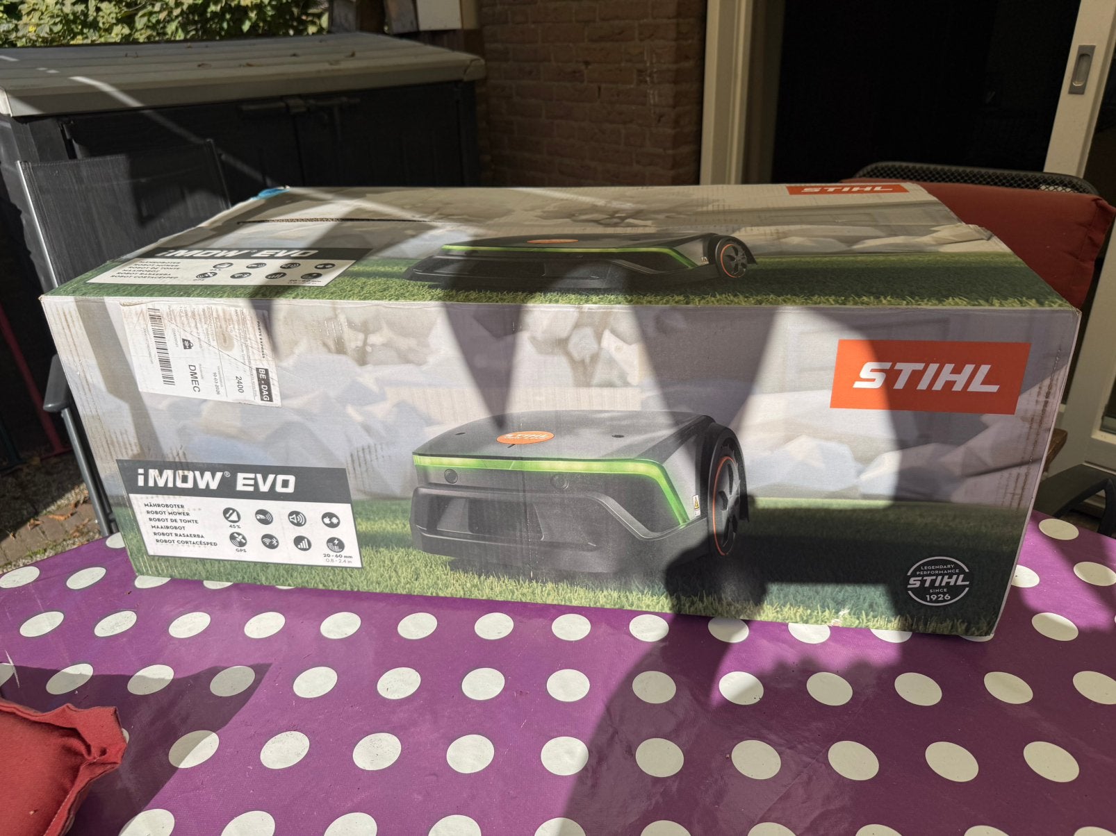 Te koop nieuw in doos Stihl Imow 4 Evo robotmaaier, Tuin en Terras, Ophalen, Nieuw, 20 tot 25 cm