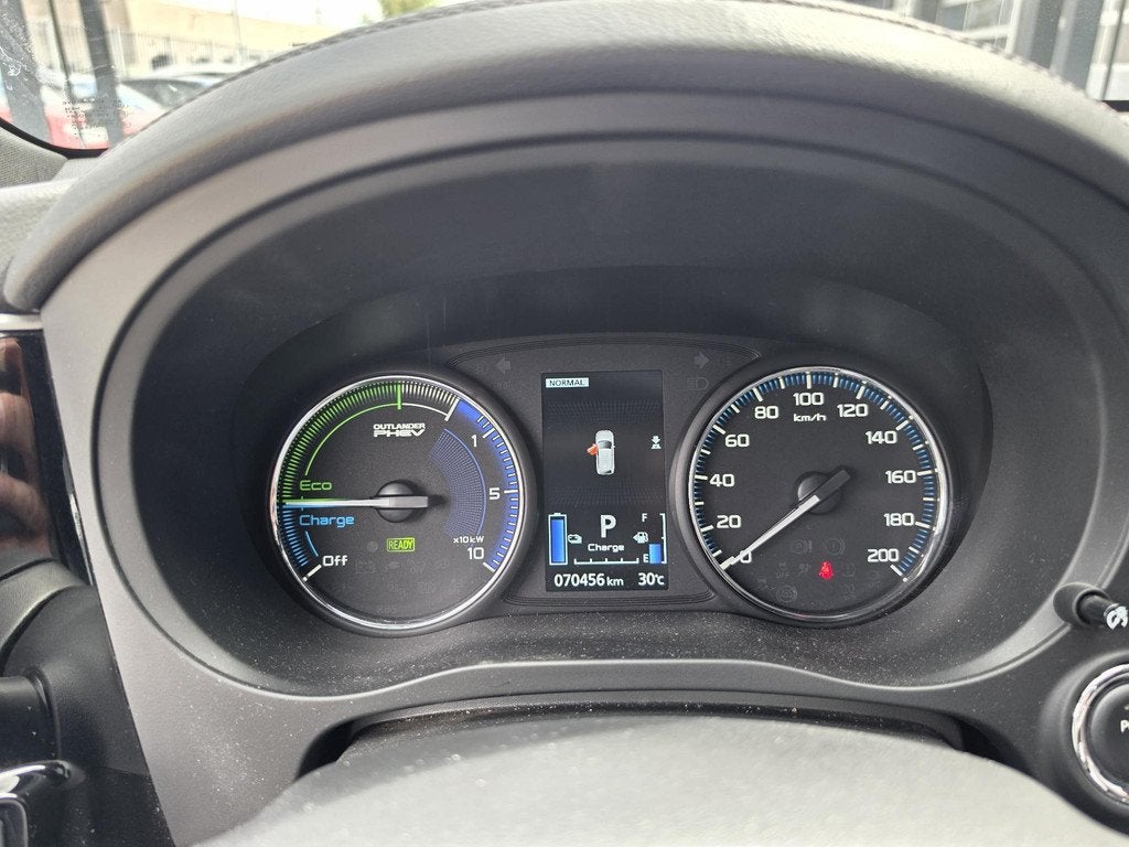 Mitsubishi Outlander 2.4 PHEV Instyle | Trekhaak | 360º Cam, Auto's, Mitsubishi, Automaat, 4 cilinders, Bedrijf, Vierwielaandrijving