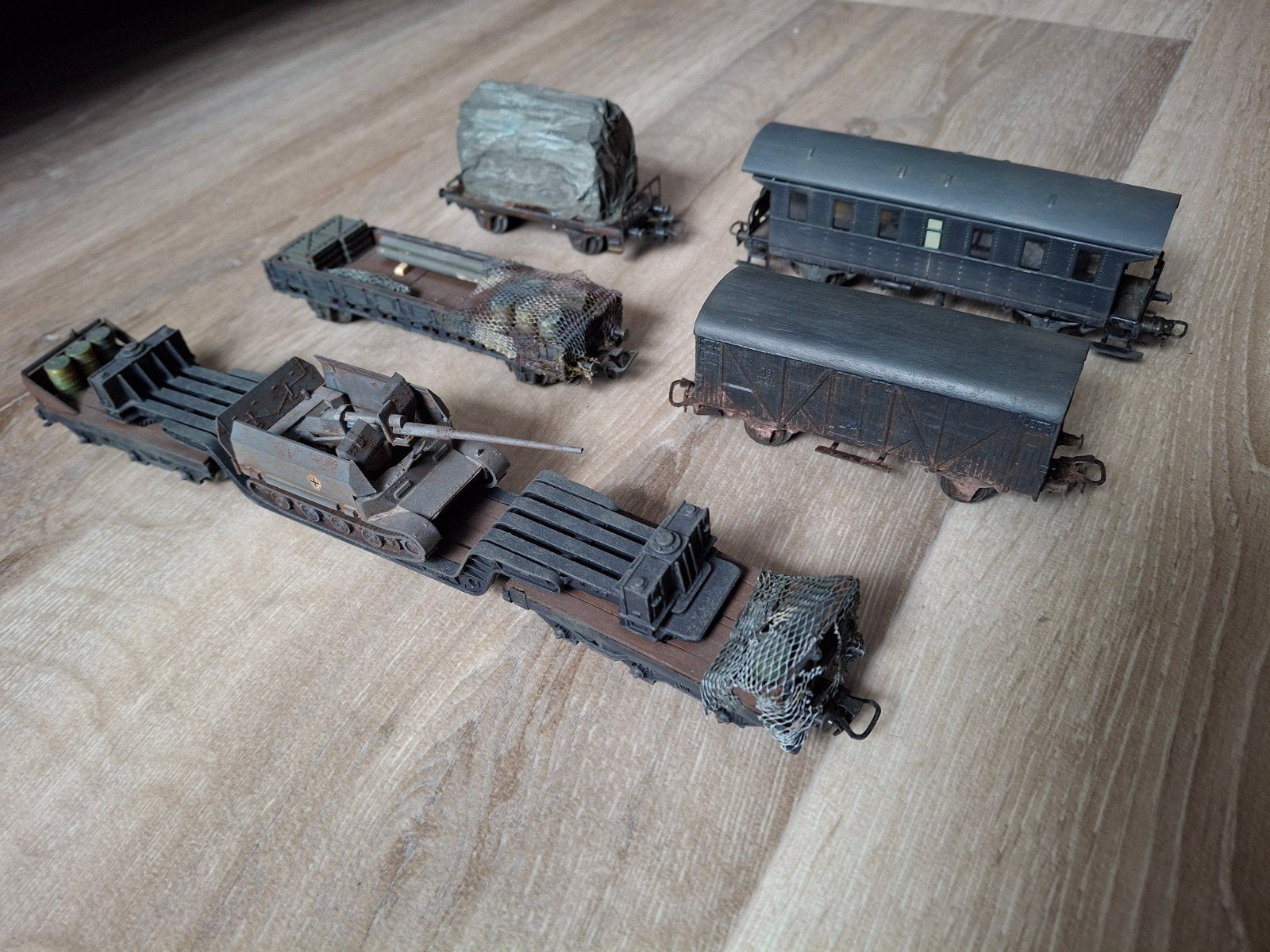 Marklïn/Roco HO militaire wagons wehrmacht DB, Wisselstroom, Gebruikt, Wagon, Ophalen of Verzenden
