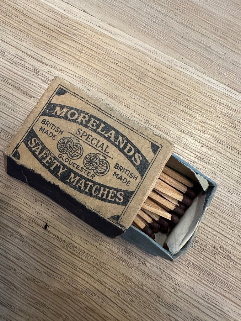 Morelands vintage luciferdoosje, Verzamelen, Ophalen of Verzenden, Gebruikt, Luciferdoosjes of -merken
