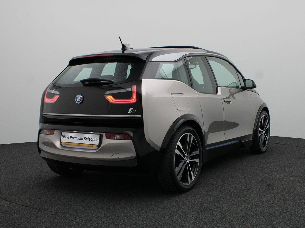 BMW i3 Business Edition Plus Sportpakket | Achteruitrijcamer, Auto's, BMW, Automaat, Met garantie (alle), 4 stoelen, 258 min
