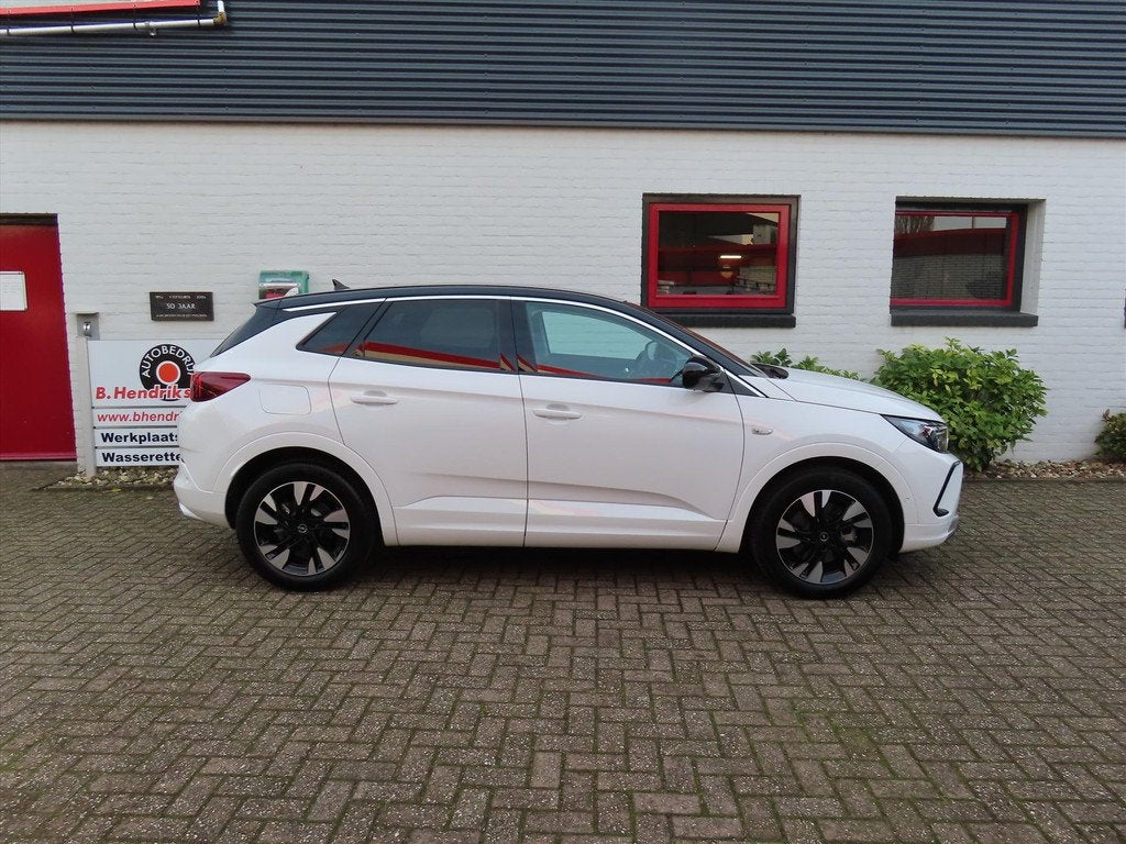 Opel Grandland 1.6 Turbo Hybrid 225pk Aut Ultimate/ All seas, Auto's, Opel, 4 cilinders, Wit, Bedrijf, Hybride Elektrisch/Benzine