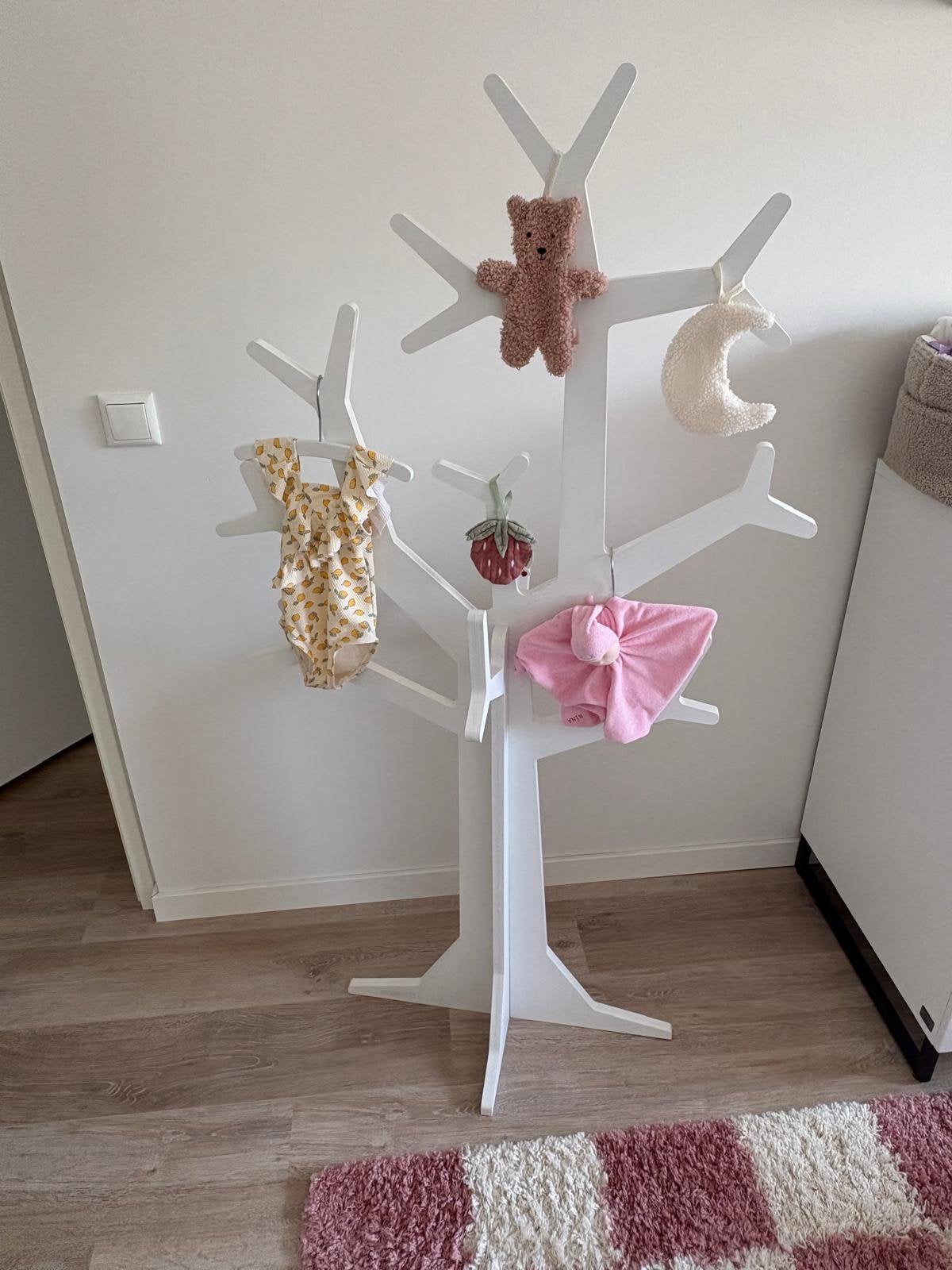 Decoratieve boom kinderkamer, Ophalen, Zo goed als nieuw
