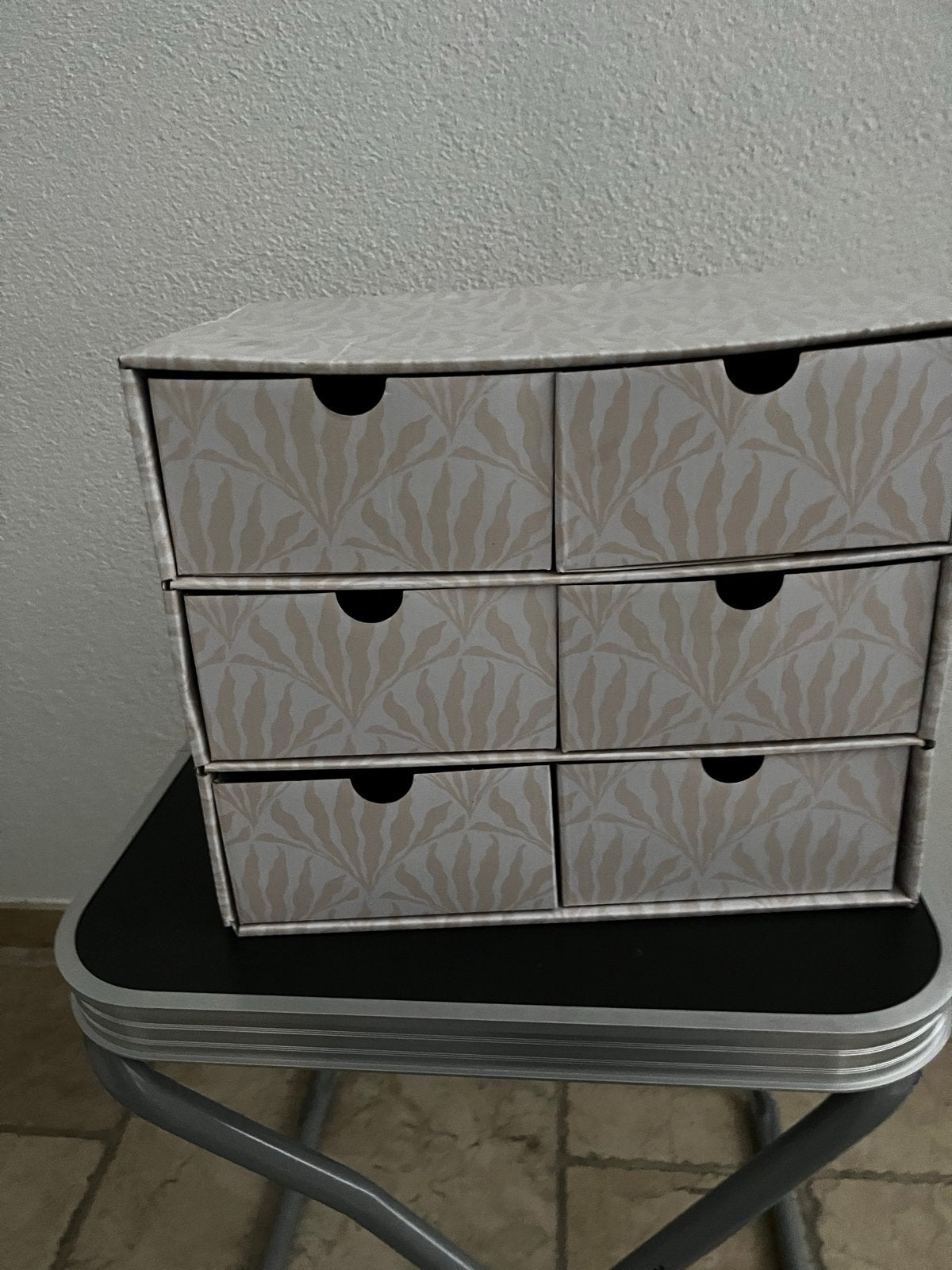 Decoratieve ladekast met 6 laden - bladmotief, Ophalen, Overige materialen, Minder dan 50 cm, Gebruikt