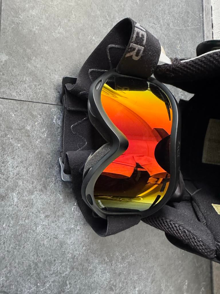 Sinner Skibril en Helm Set, Ophalen, Zo goed als nieuw