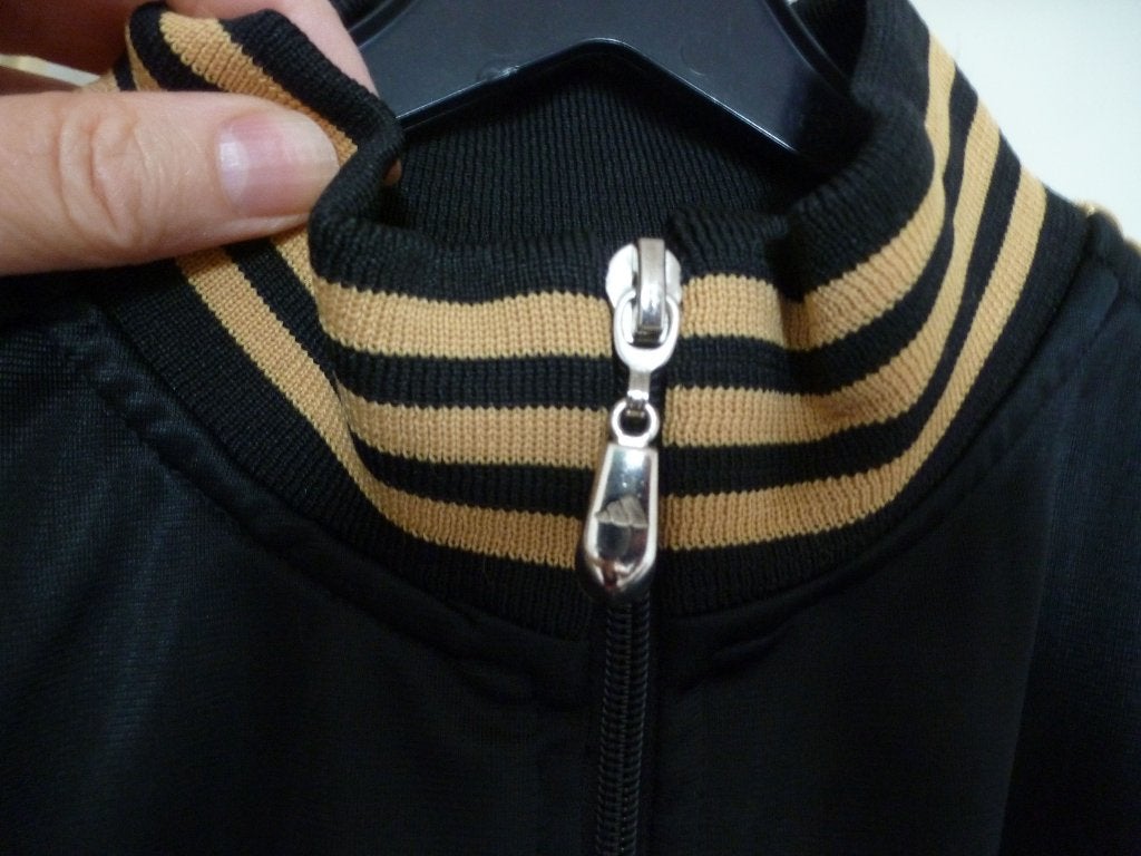 ADIDAS sport vest zwart goud L -GRATIS zend, Maat 52/54 (L), Verzenden, Zwart, Zo goed als nieuw