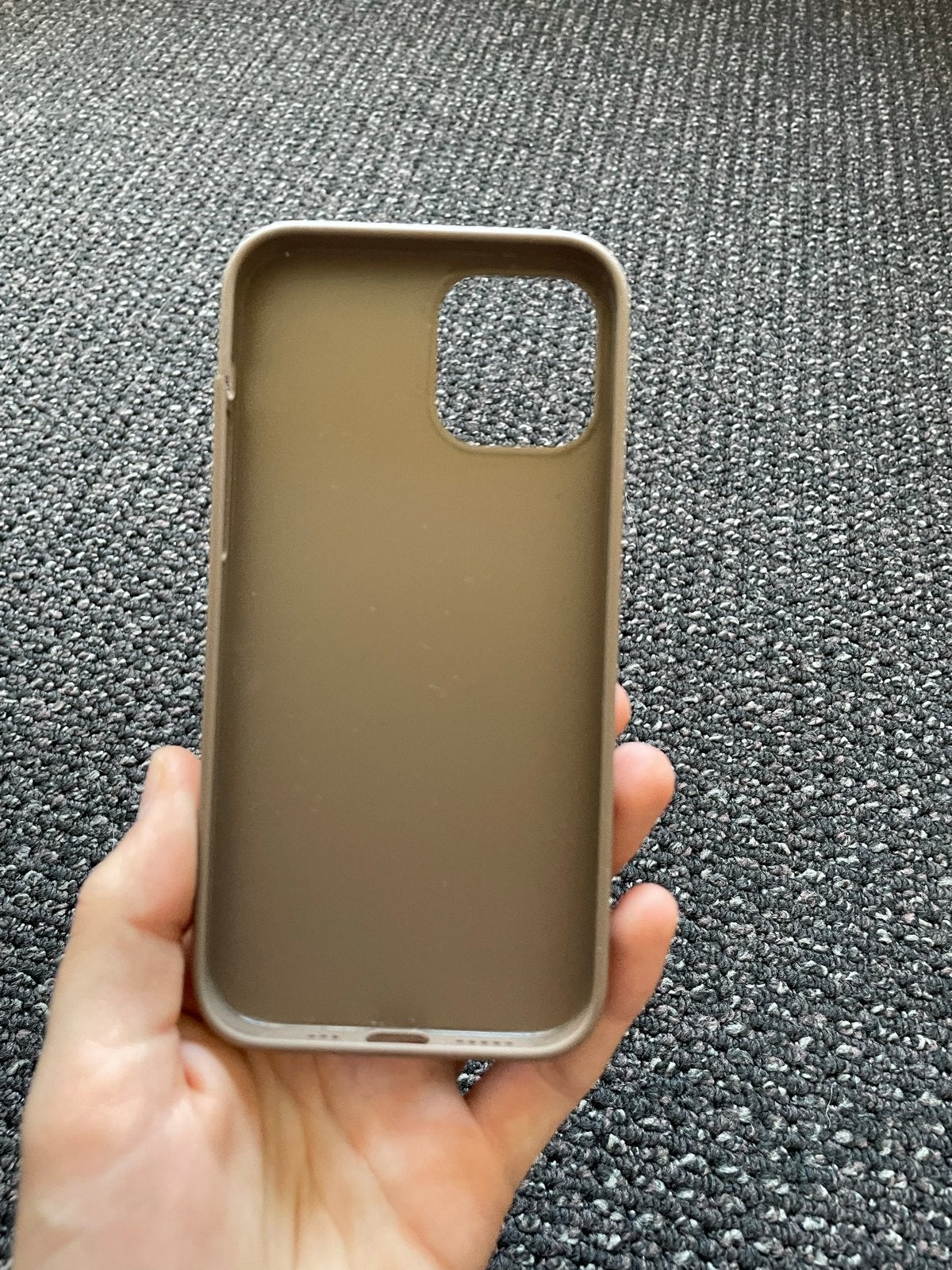 Holdit iPhone 12 hoesje - Beige, Telecommunicatie, Mobiele telefoons | Hoesjes en Frontjes | Apple iPhone, Zo goed als nieuw, Overige merken