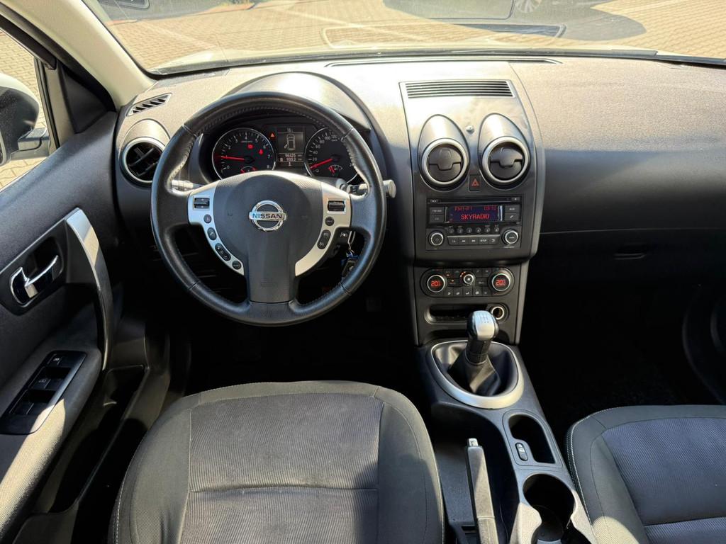 Nissan Qashqai 1.6 Acenta *Trekhaak & Cruise Control*, Voorwielaandrijving, Euro 5, Stof, Gebruikt