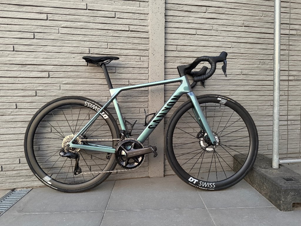 Canyon Ultimate CF SLX 8 Di2 2026 – Nieuwstaat, Carbon, Nieuw, Meer dan 20 versnellingen, Schijfrem