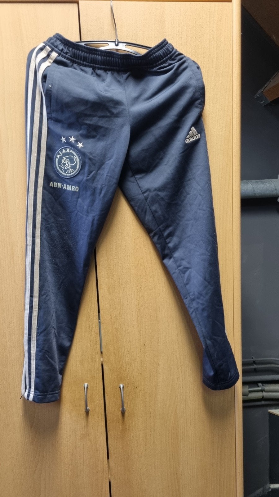 Ajax trainingsbroek maat 140 - Gedragen, Broek, Adidas, Gebruikt, Jongen of Meisje