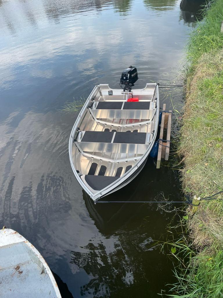 Aluminium boot met motor uit 2022, Ophalen, Tot 10 pk, Aluminium, Zo goed als nieuw