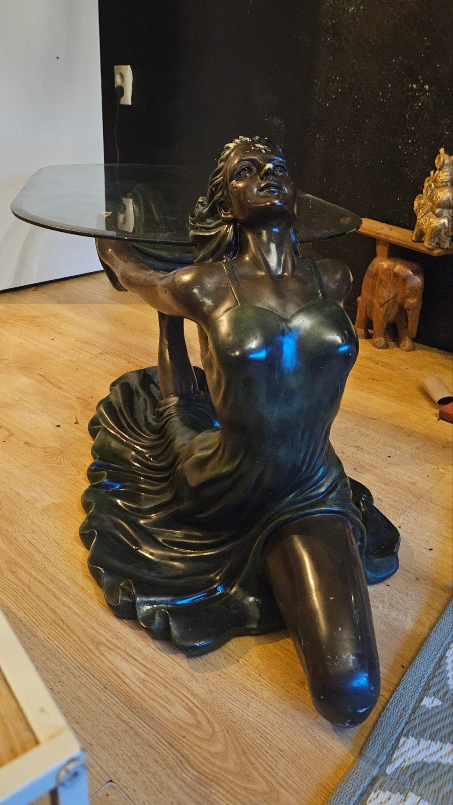 Vintage design salontafel vrouw met glasplaat (70s / 80s), Ophalen