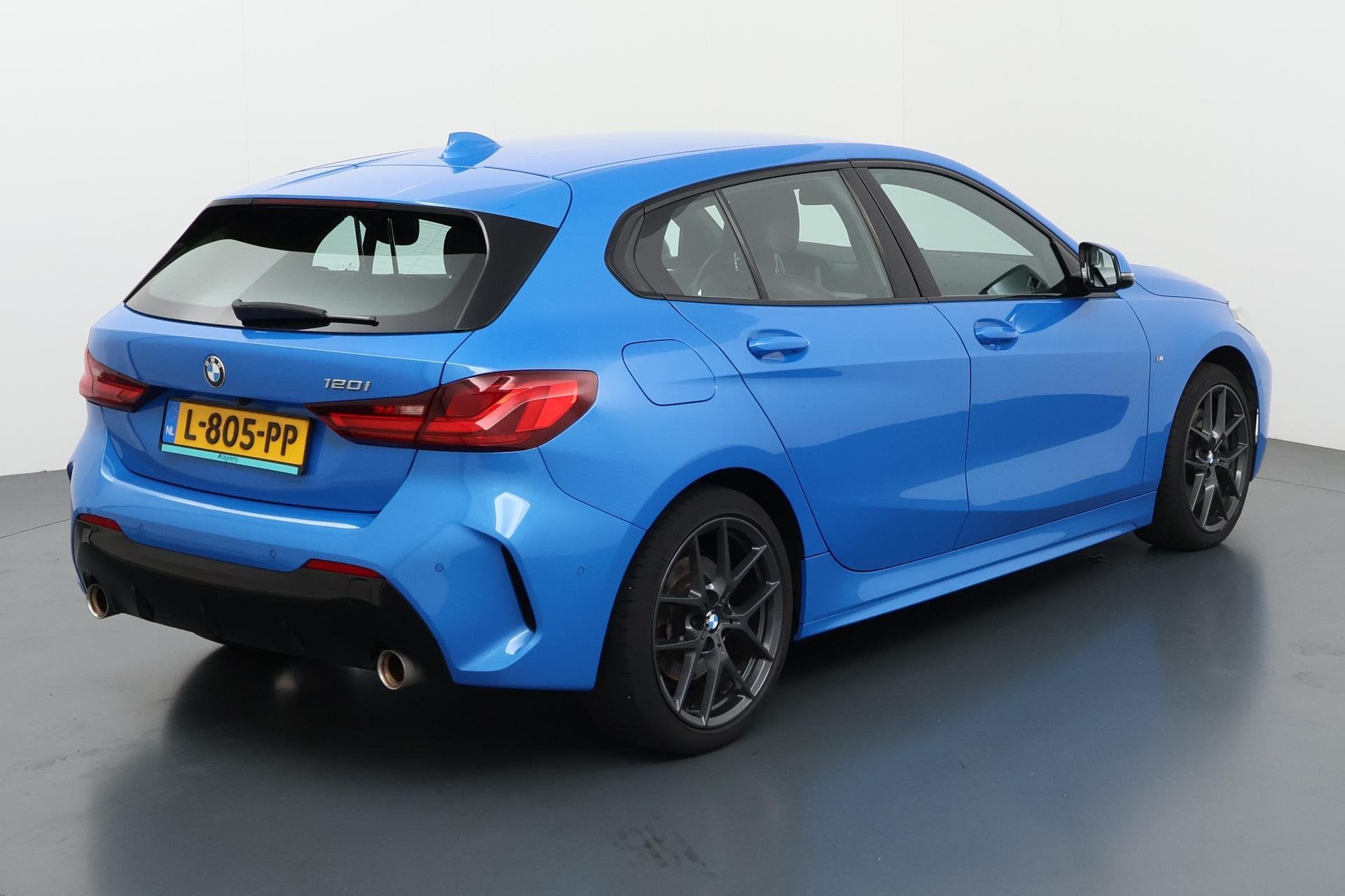 Foto 5 van BMW 1-serie 120i Business Edition Plus Sportief karakter met