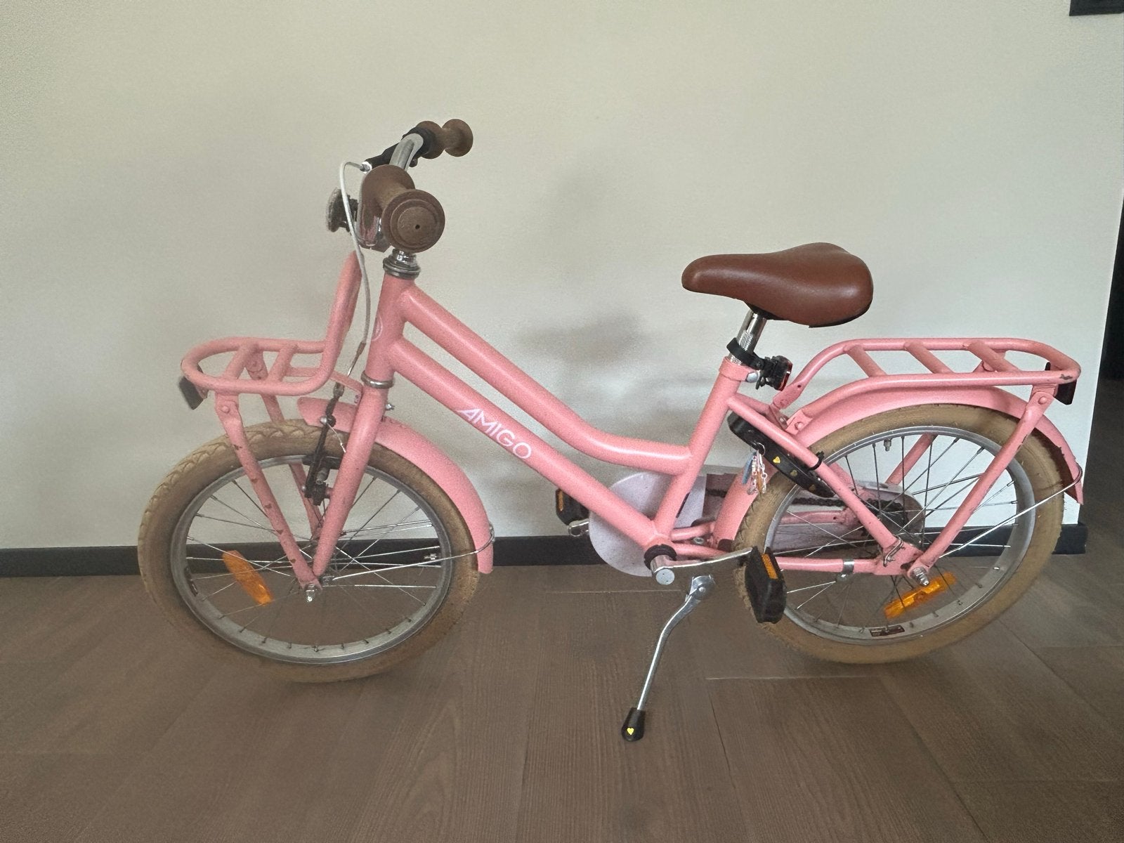 Amigo Kinderfiets 18 inch - Roze, Ophalen of Verzenden, Gebruikt, Terugtraprem, 16 tot 20 inch