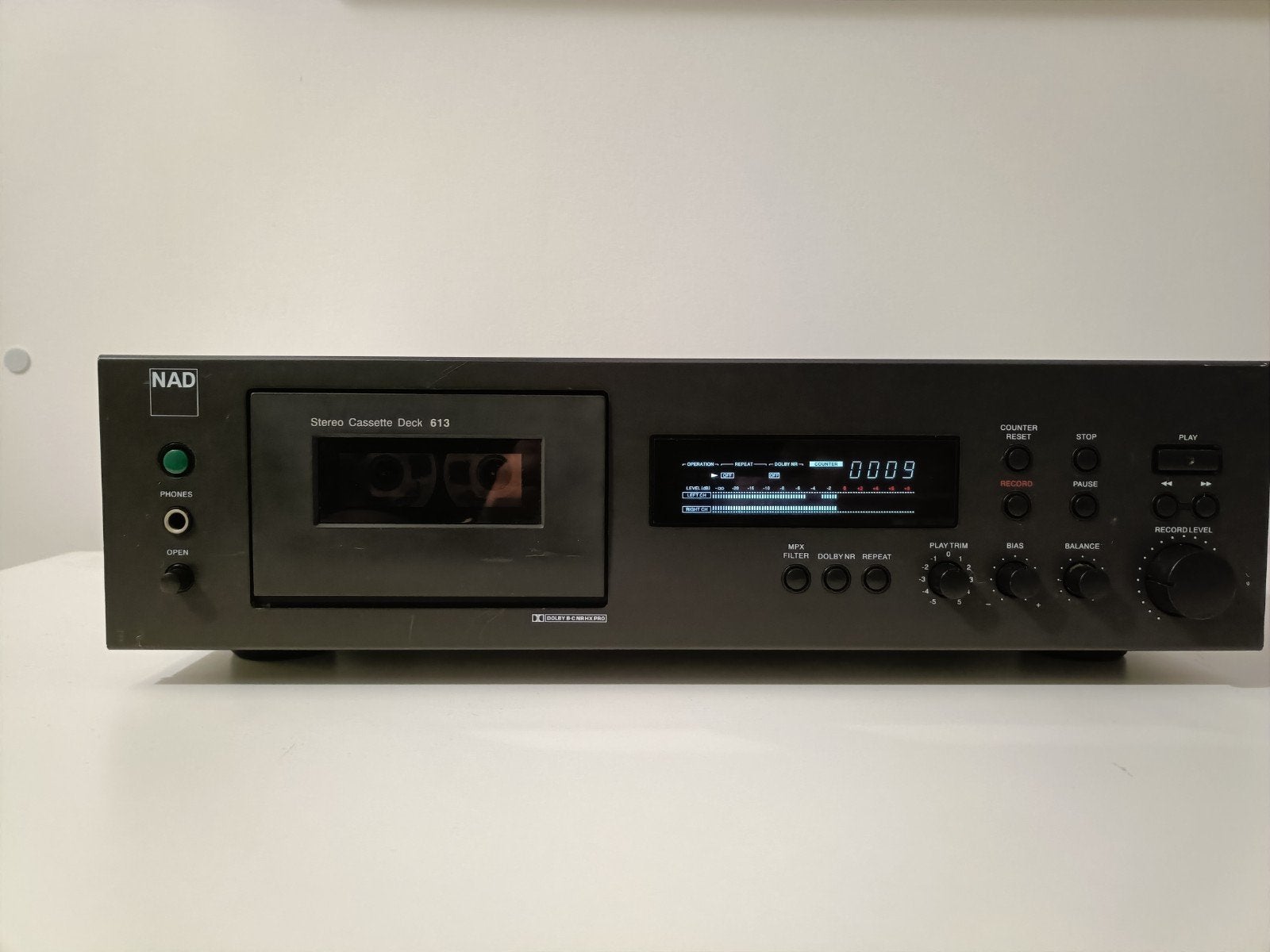 NAD 613 Stereo Cassettedeck,  nieuwe snaren, geserviced., Audio, Tv en Foto, Cassettedecks, Ophalen of Verzenden, Enkel, Tiptoetsen