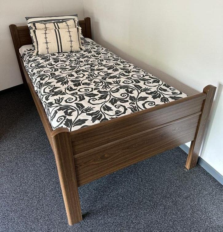 Seniorenbed 90x200 cm, Huis en Inrichting, Slaapkamer | Bedden, Ophalen, Eenpersoons, Bruin, 200 cm