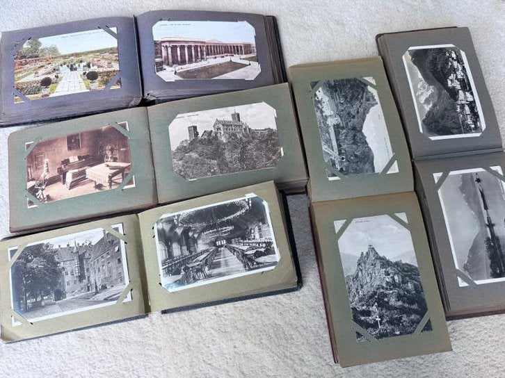 Oude fotoalbums met antieke ansichtkaarten ca. 1910–1940, Gebruikt, Foto, Voor 1940, Buitenland