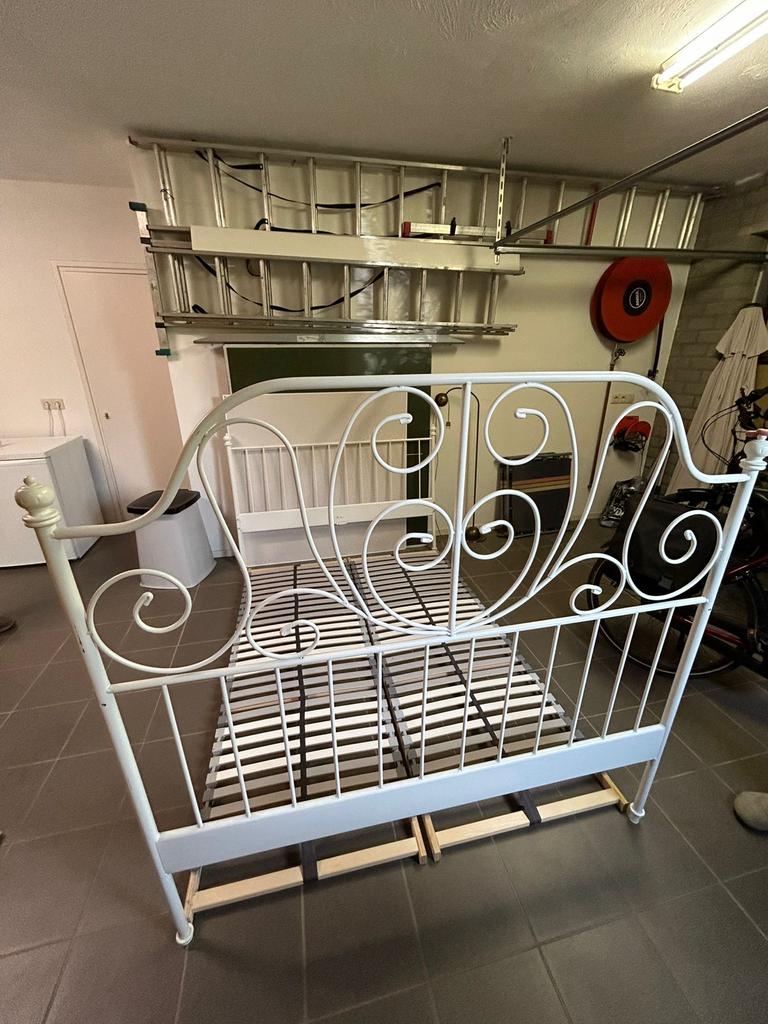 Tweepersoonsbed IKEA Leirvik 140x200 met 2 lattenbodems, Ophalen