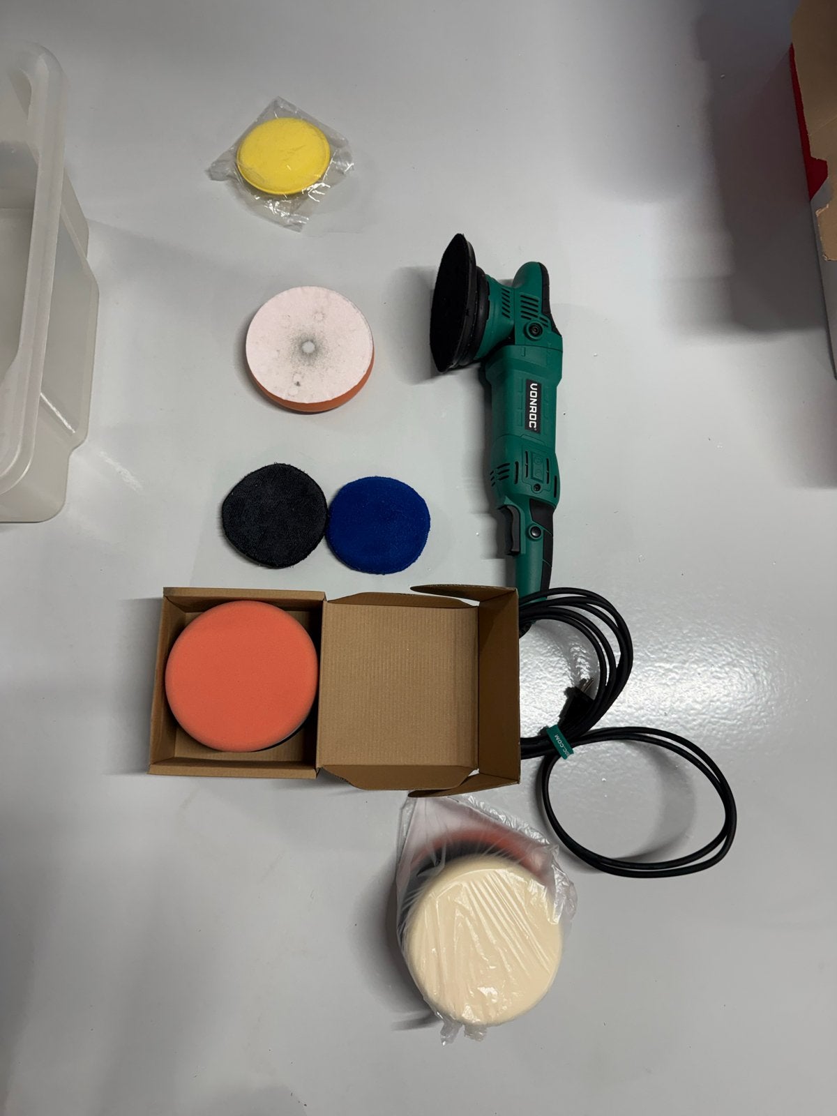 VONROC Excentrische Polijstmachine met Polijstpads, Ophalen of Verzenden, Zo goed als nieuw, Minder dan 600 watt, Excentrische schuurmachine
