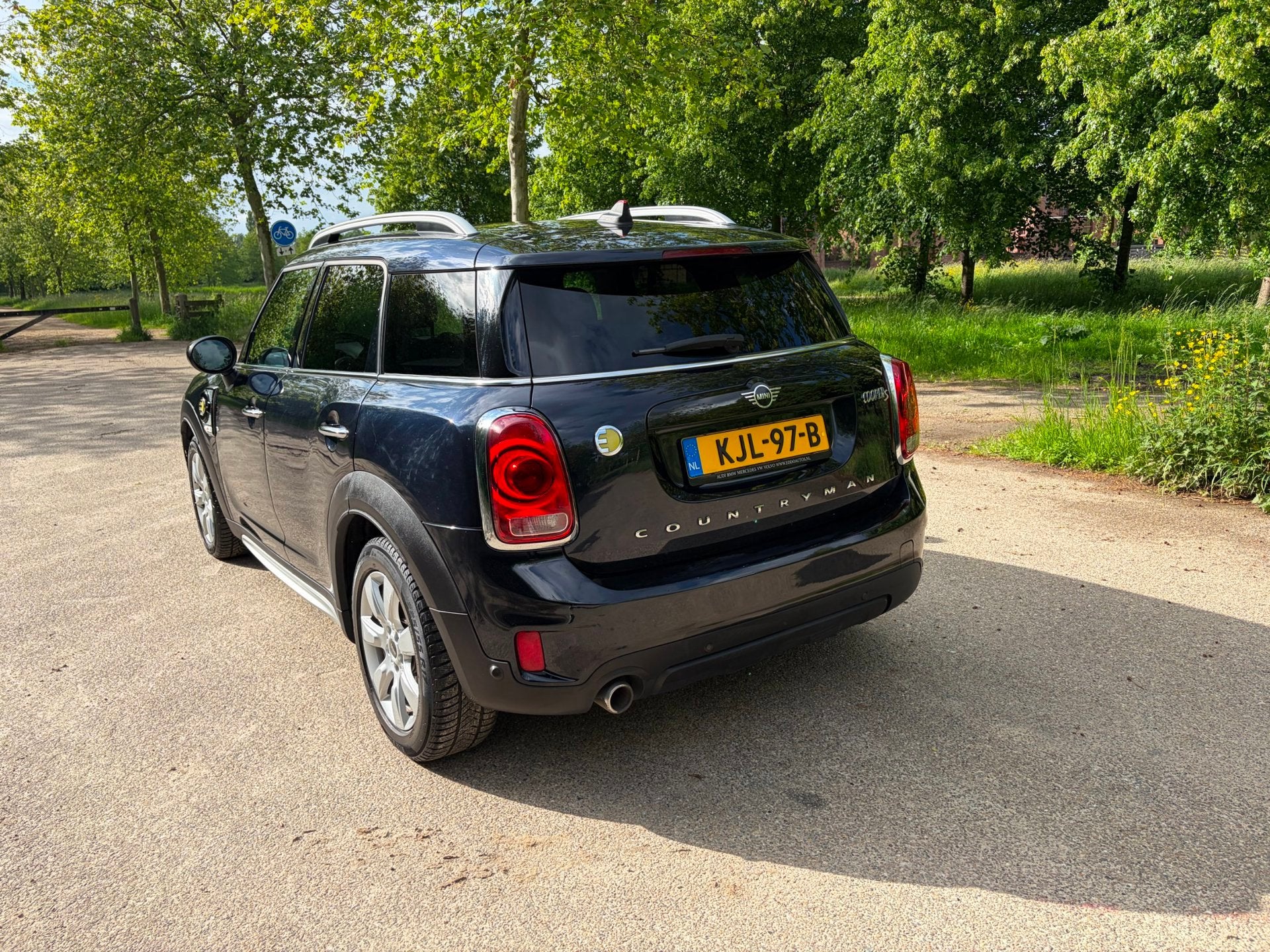 Mini Mini Countryman 1.5 Cooper SE All4 PHEV|Dealer onderhou, Auto's, Automaat, 136 pk, Gebruikt, Zwart
