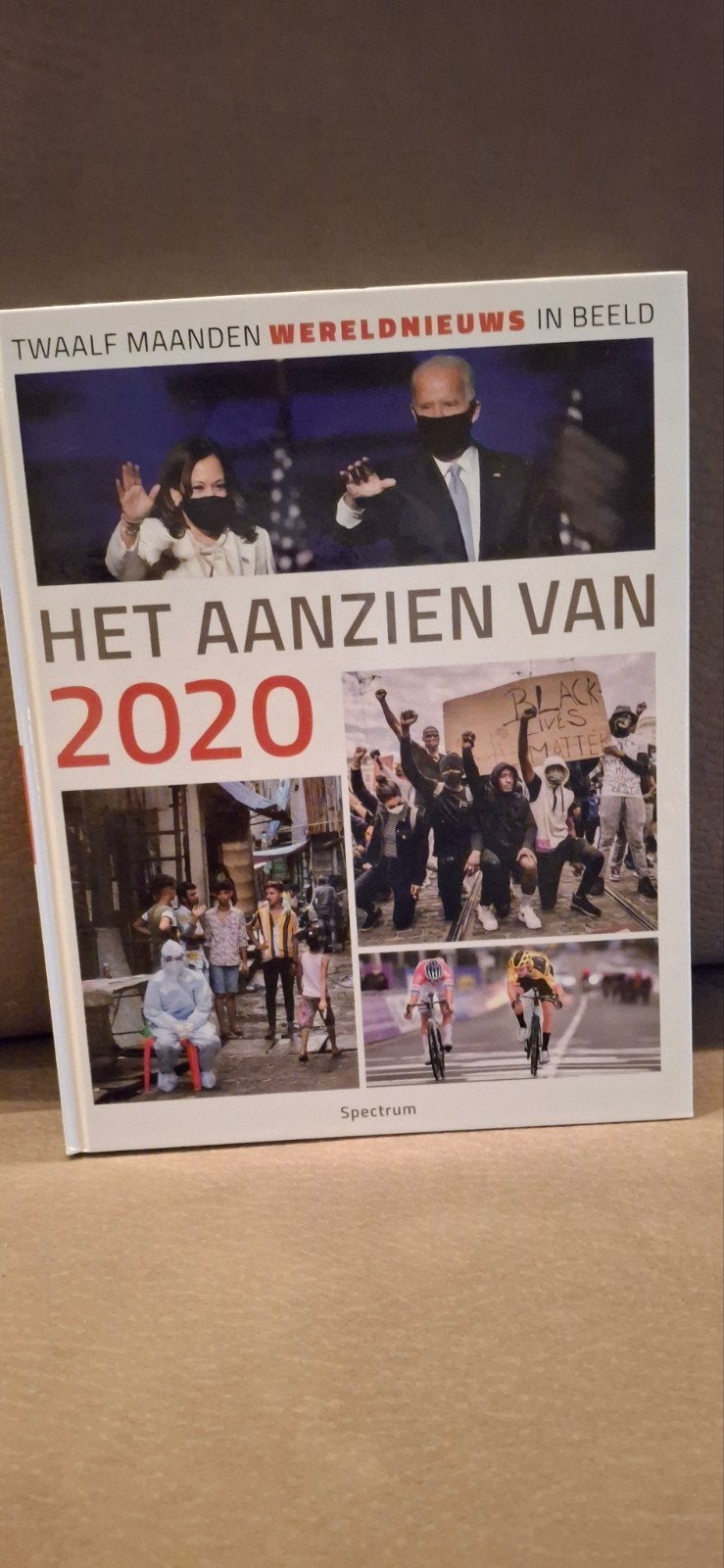 Het Aanzien van 2020: Twaalf Maanden Wereldnieuws in Beeld, Boeken, Ophalen of Verzenden, Zo goed als nieuw, Overige typen