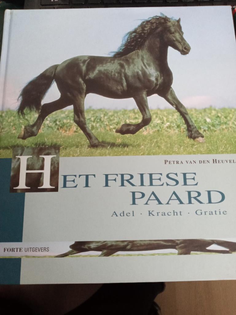 Het (fokken van het) Friese paard, Boeken, Gelezen, Diverse auteurs, Ophalen of Verzenden, Paarden of Pony's