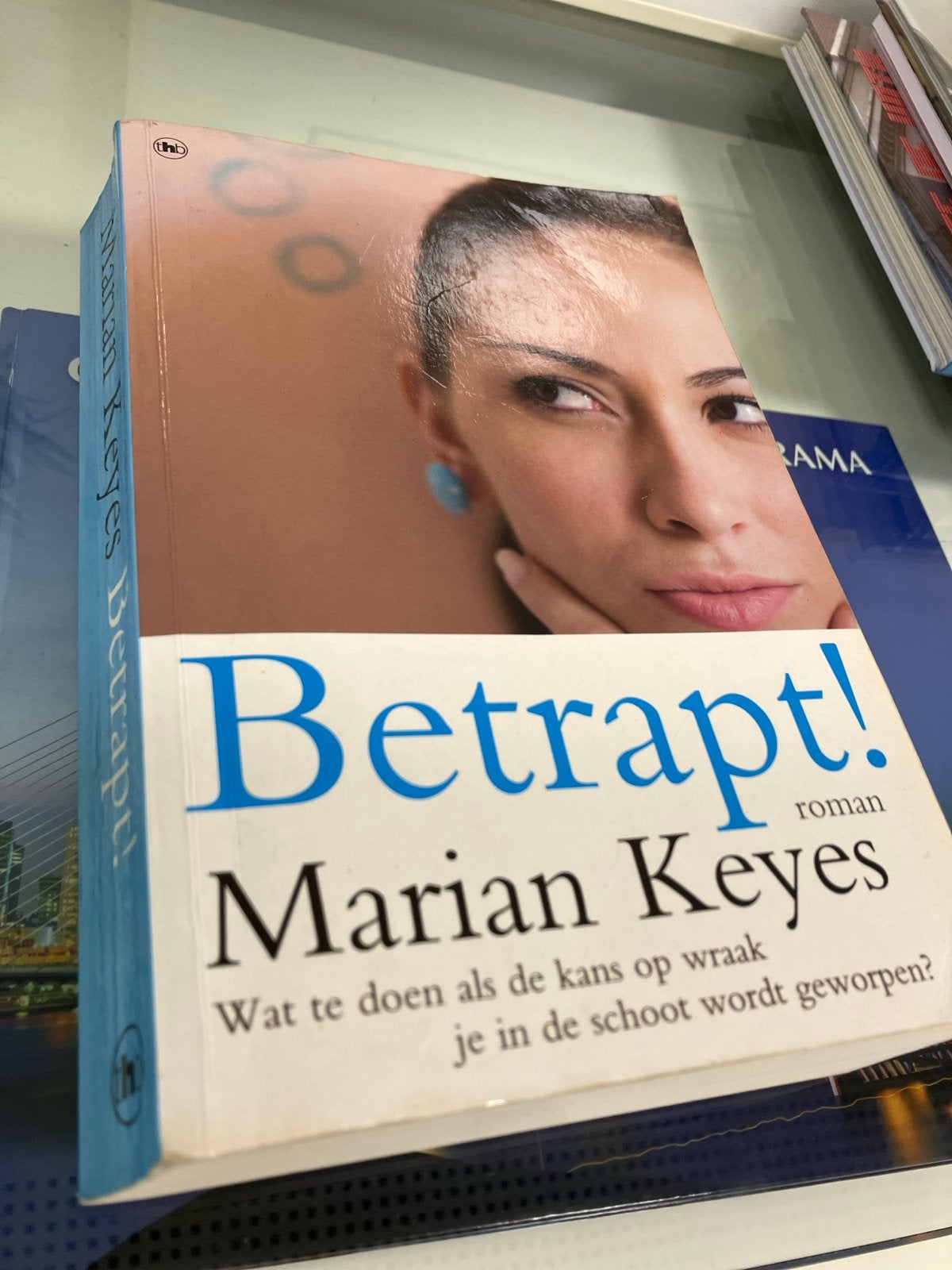 Betrapt! Roman van Marian Keyes, Ophalen of Verzenden, Gelezen, Europa overig