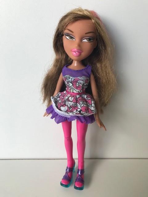 Bratz pop YASMIN Frist Edition 2001 - roze benen, Verzamelen, Ophalen of Verzenden, Pop