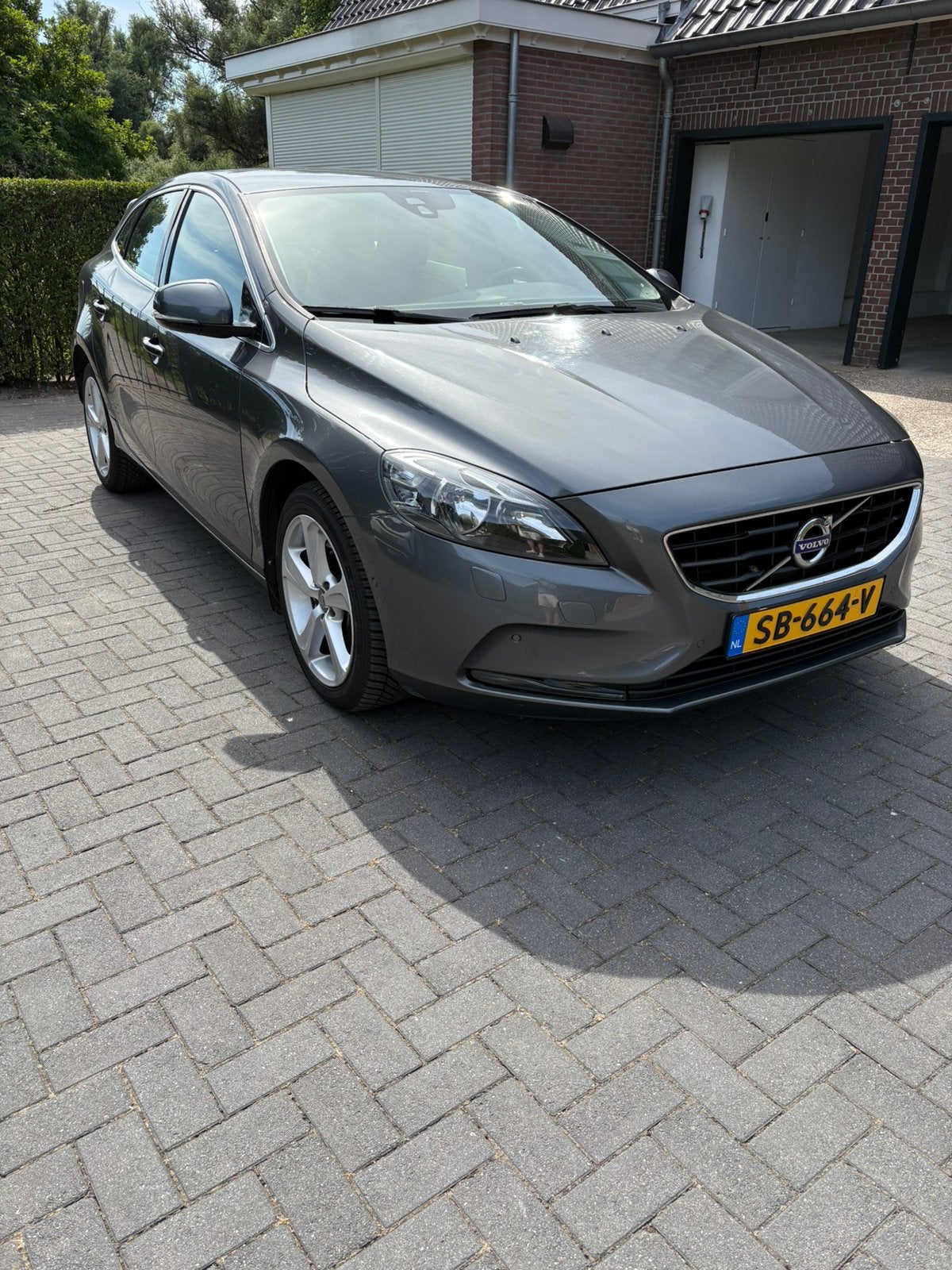 Volvo V40 D3 2.0 2013 Grijs, Auto's, Volvo, Particulier, V40, Achteruitrijcamera, Airbags, Airconditioning, Bluetooth, Climate control