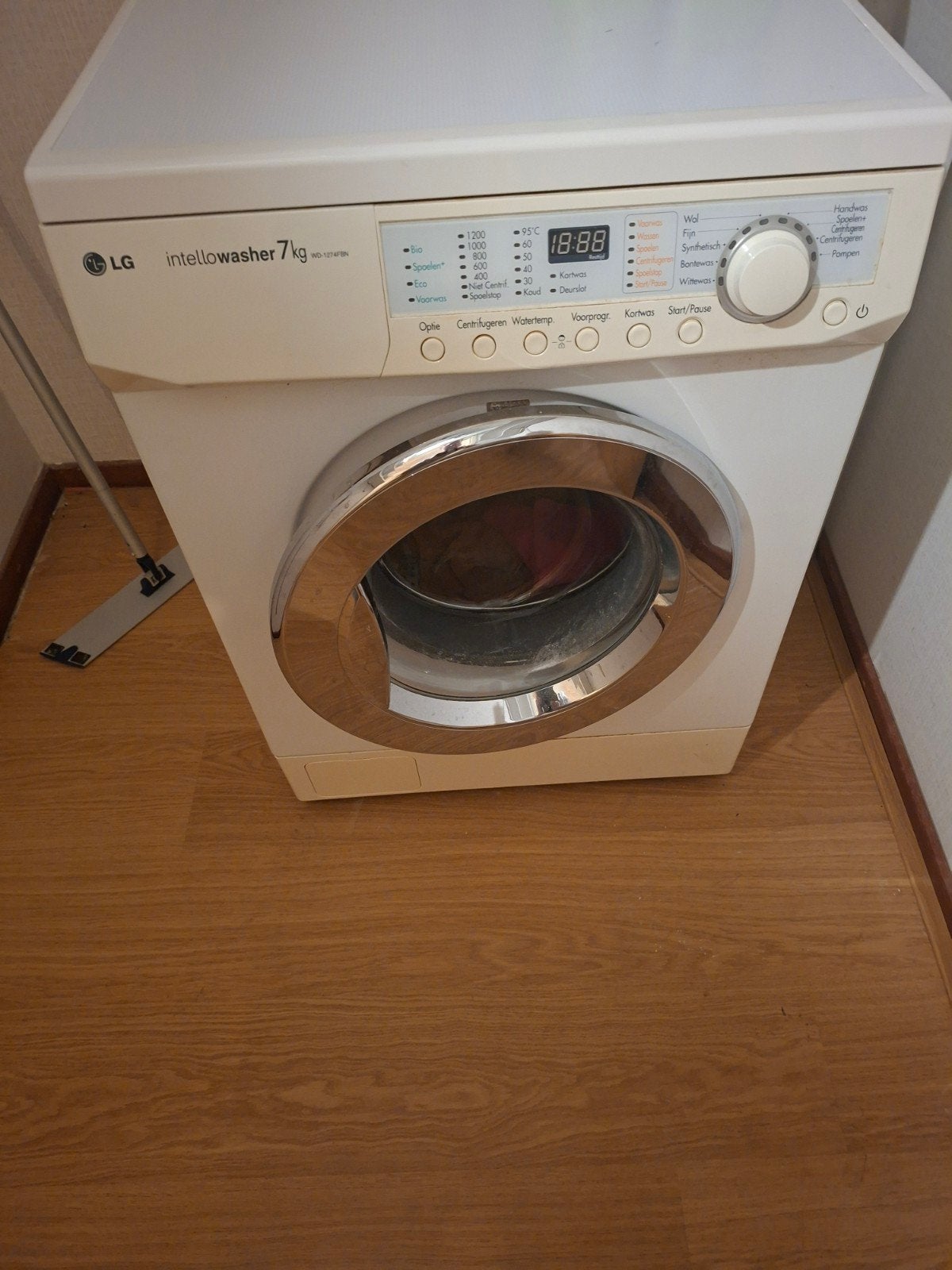 LG Intellowasher 7kg Wasmachine - Zo goed als nieuw, Handwasprogramma, 6 tot 8 kg, Ophalen of Verzenden, Voorlader