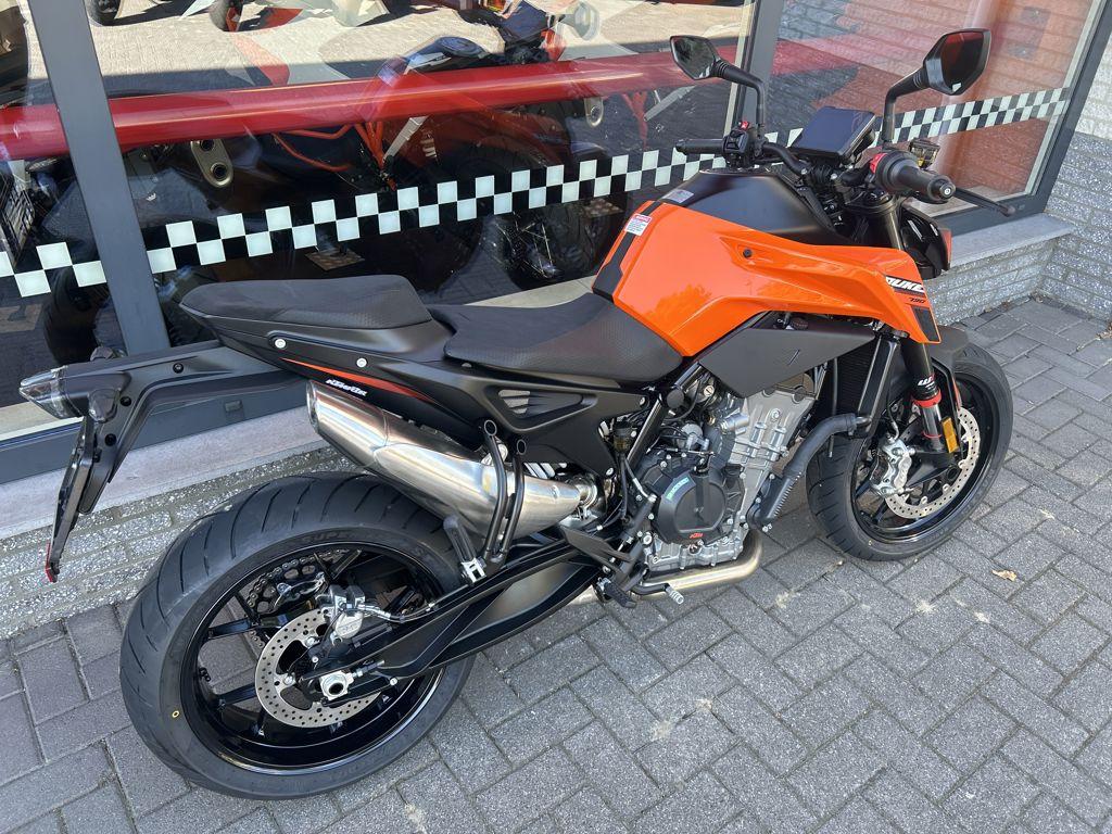 KTM 790 DUKE 2025, Bedrijf, Naked bike