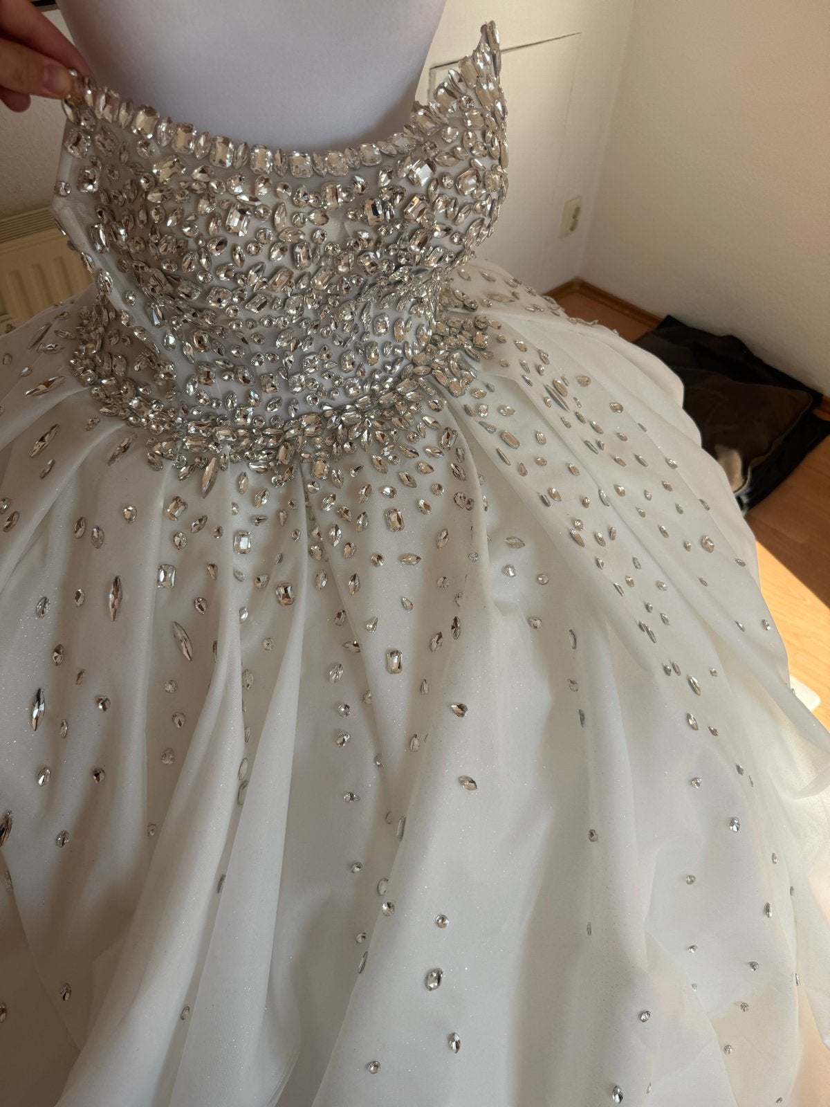 Prachtige Trouwjurk met Kristallen en Volle Rok maat 32/34, Kleding | Dames, Trouwkleding en Trouwaccessoires, Ophalen, Zo goed als nieuw
