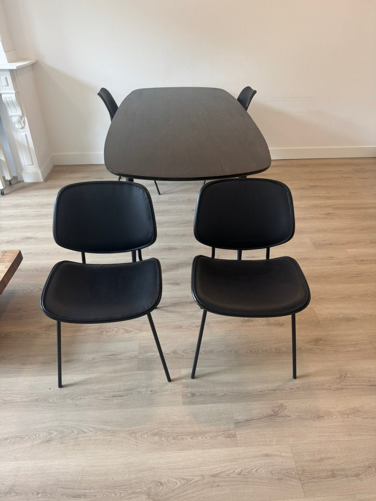 Close In eetkamerstoel leerlook/hout zwart, Huis en Inrichting, Stoelen, Twee, Zwart, Ophalen of Verzenden, Zo goed als nieuw
