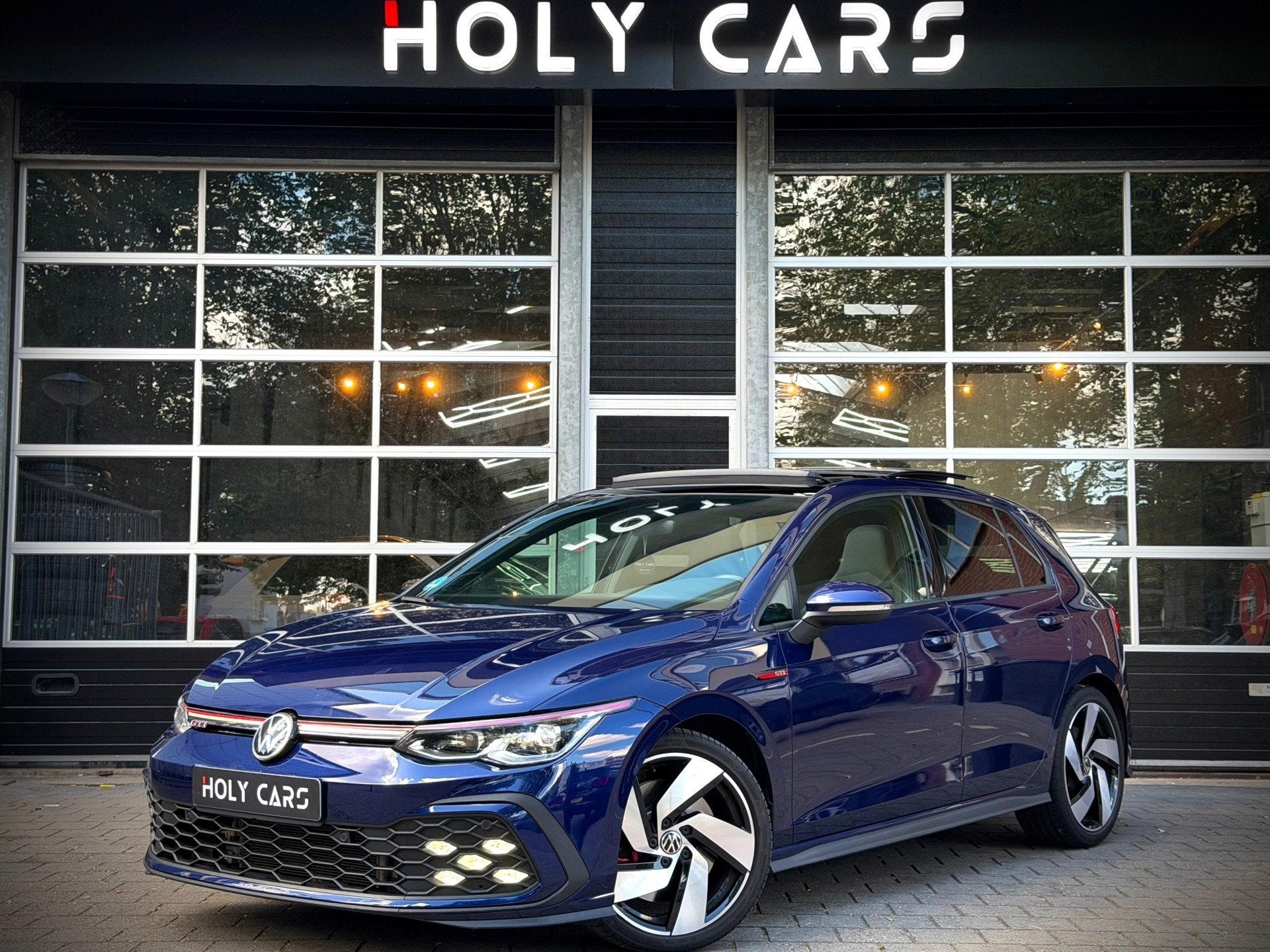 Volkswagen GOLF 8 2.0 TSI GTI | PANO | LED | CAMERA | H&K |, 730 kg, Euro 6, 4 cilinders, Blauw