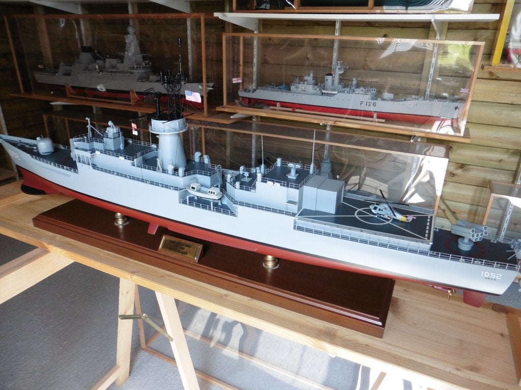 F.1052 USS Knox-1/96, Hobby en Vrije tijd, Modelbouw | Boten en Schepen, Ophalen, Nieuw, 1:50 tot 1:200, Overige merken