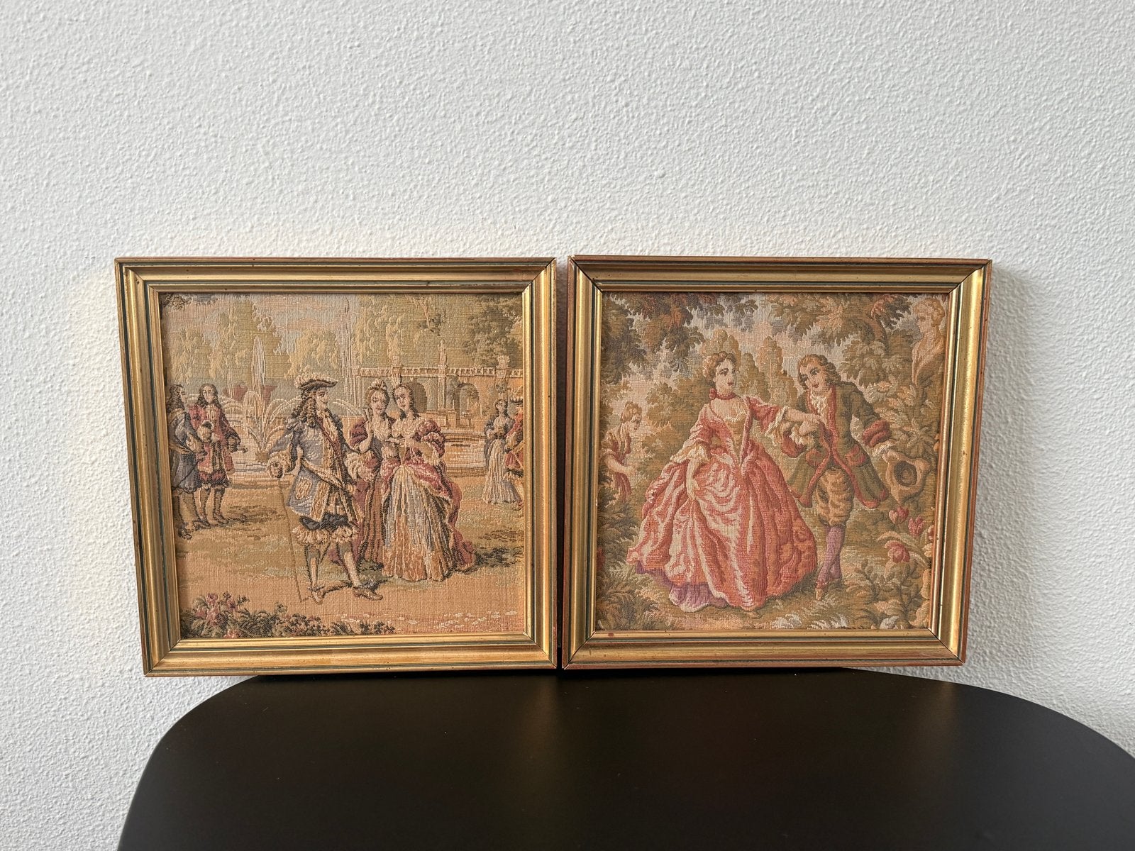 Twee Franse wandtapijtschilderijen (gobelin), Minder dan 50 cm, Gebruikt, Overige typen, Ophalen of Verzenden