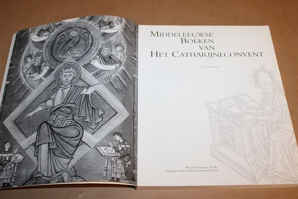 Middeleeuwse Boeken — Catharijneconvent, Handschriften, Ophalen of Verzenden, Gelezen