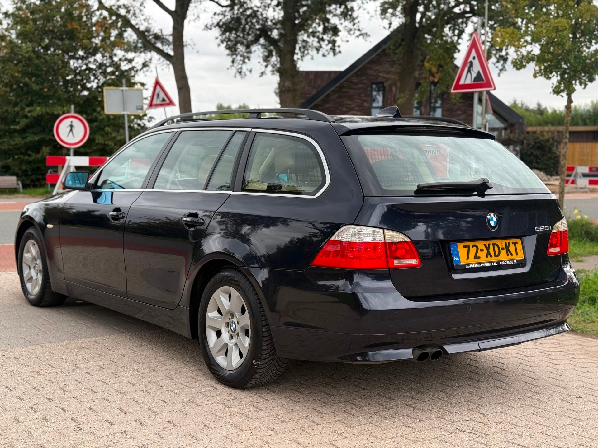BMW 5-serie Touring 525i Executive AIRCO CRUISE PANO PDC, Auto's, Achterwielaandrijving, 2497 cc, Blauw, Handgeschakeld
