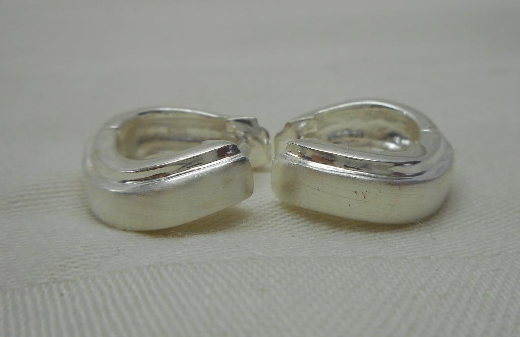 Zilveren modernist klapcreolen mat met glans nr.022, Hangers, Verzenden, Zo goed als nieuw, Zilver