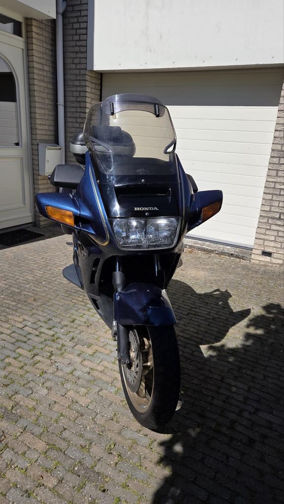 Honda ST1100 Pan European 1999 - Comfortabele Toermotor, Motoren, Cardan-aandrijving, 4 cilinders, Motorrijbewijs A, Gebruikt