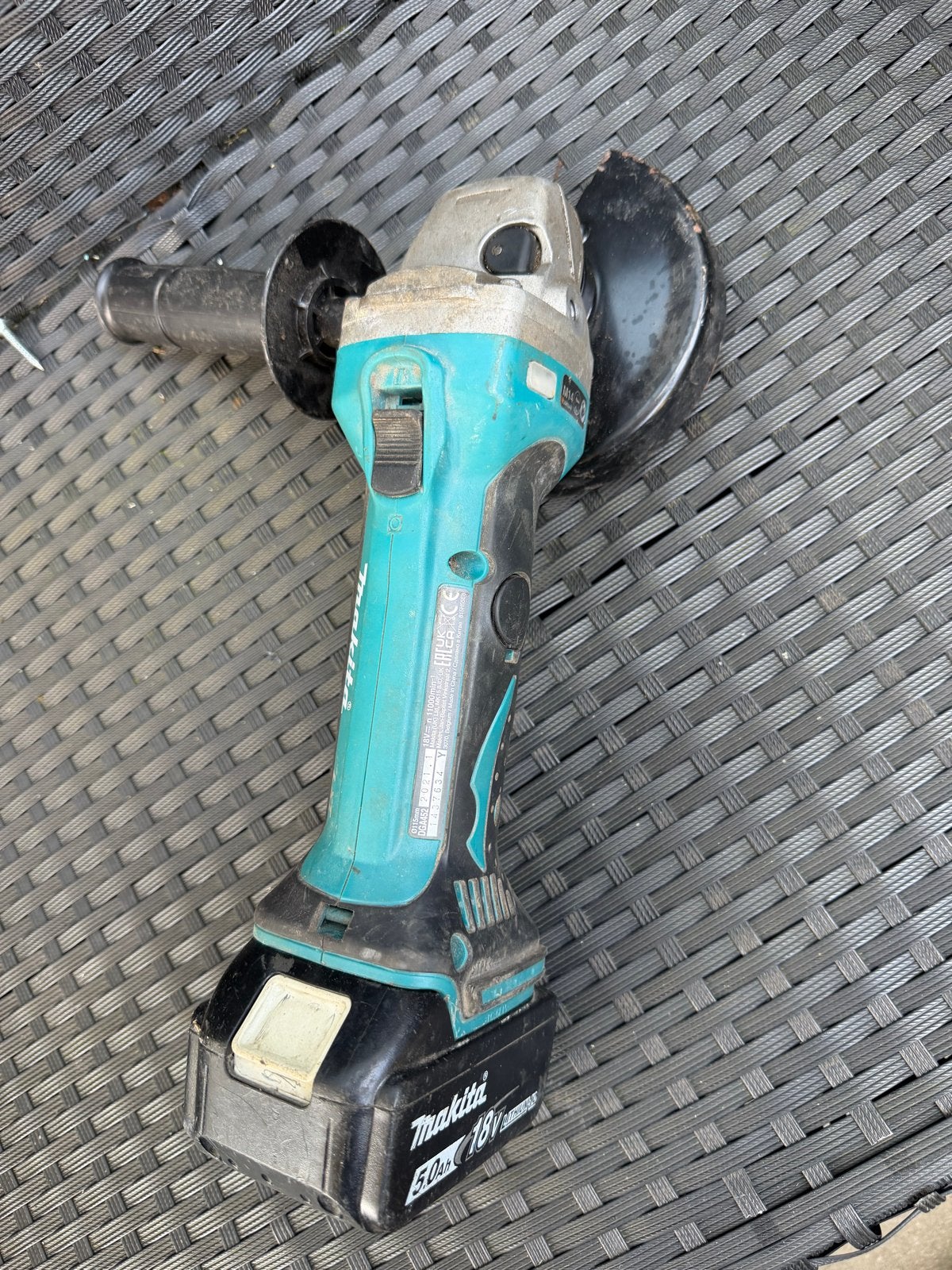 Makita 18V Accu Haakse Slijper - Gebruikt, Ophalen of Verzenden, Gebruikt, Minder dan 700 watt, Haakse handslijpmachine