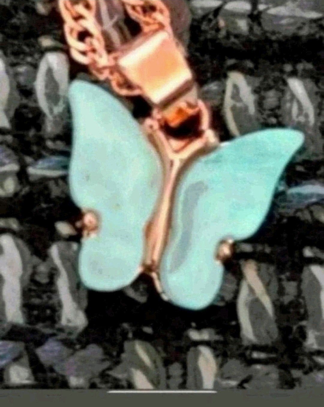ketting blauwe akoya parel steen vlinder, Verzenden, Nieuw, Goud, Met hanger