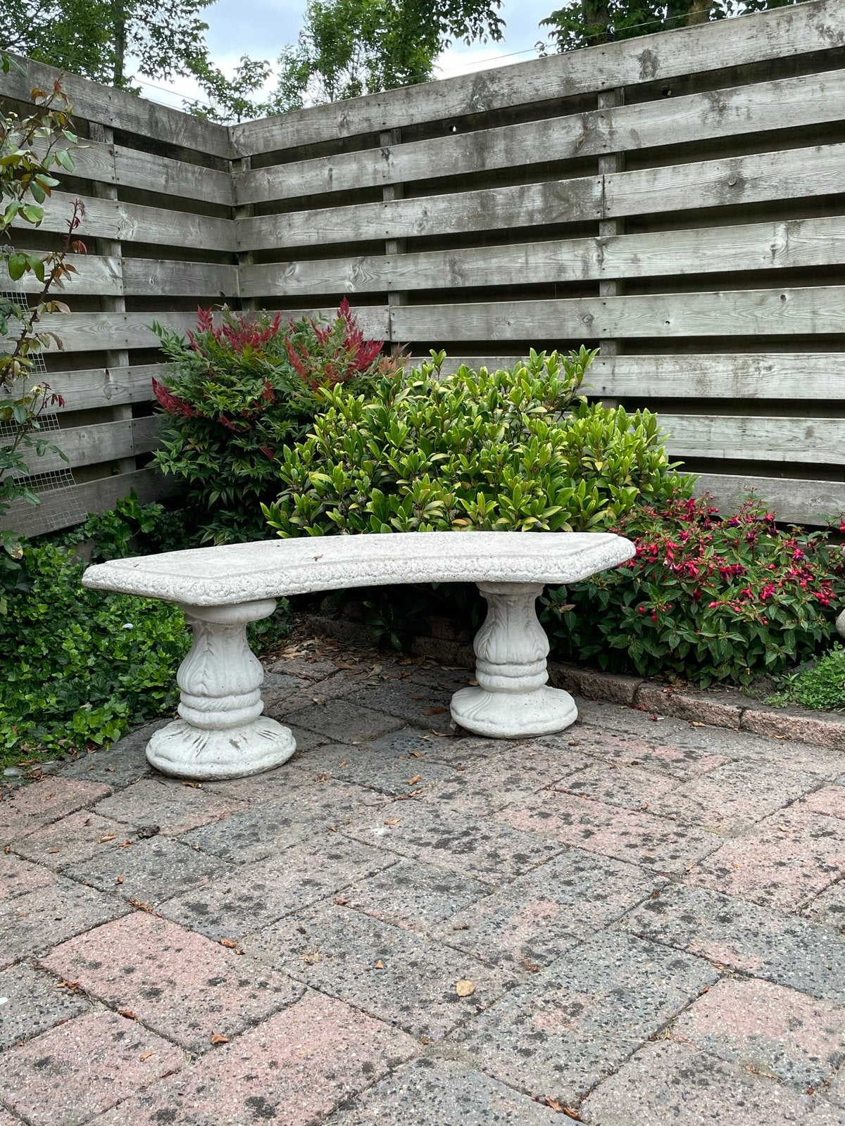 Decoratieve tuinbank van steen, Tuin en Terras, Tuinbanken, Ophalen, Gebruikt, Overige materialen