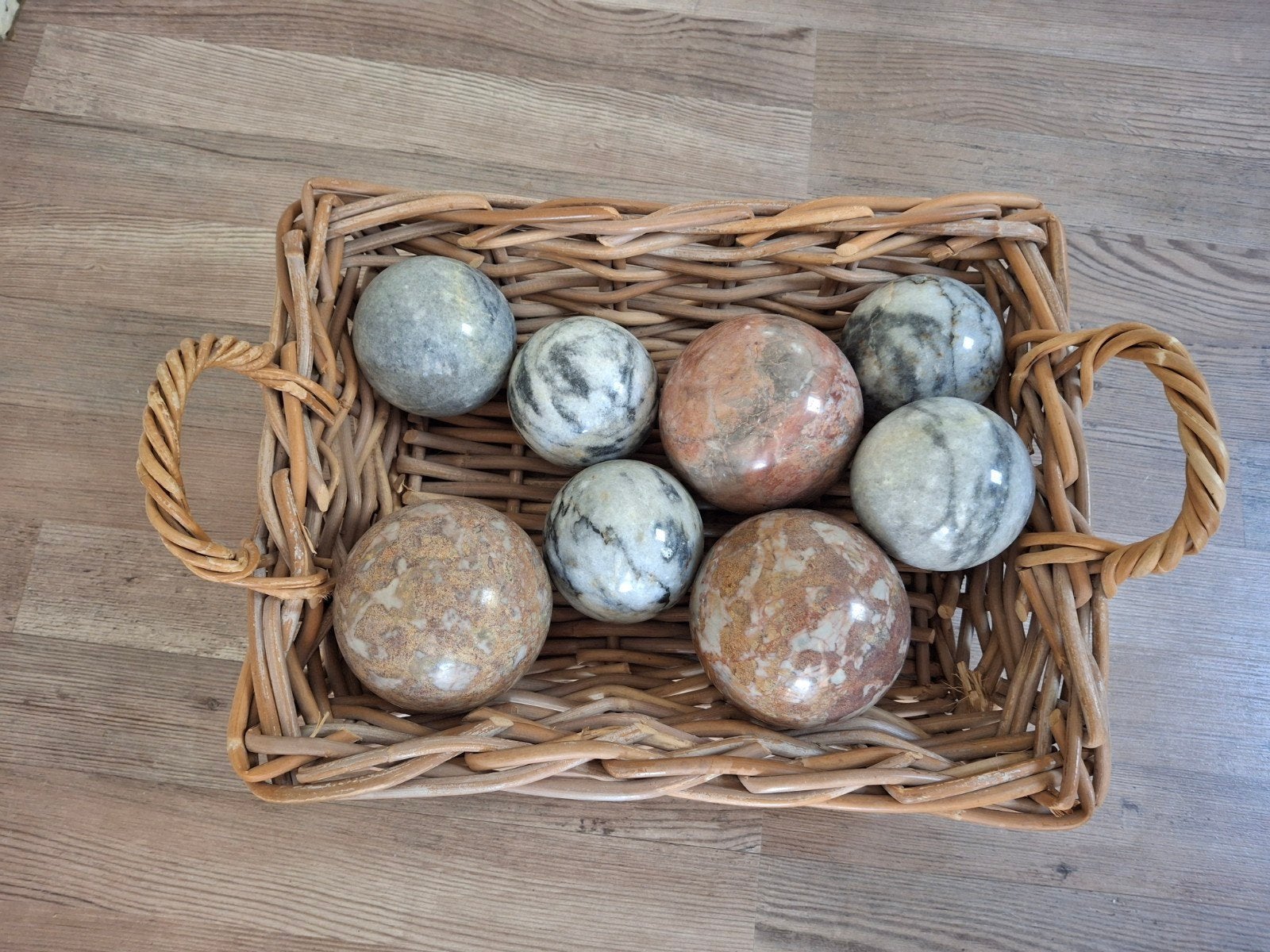 Decoratiemand met stenen ballen, Ophalen of Verzenden, Gebruikt, Meerkleurig, Natuurlijk materiaal