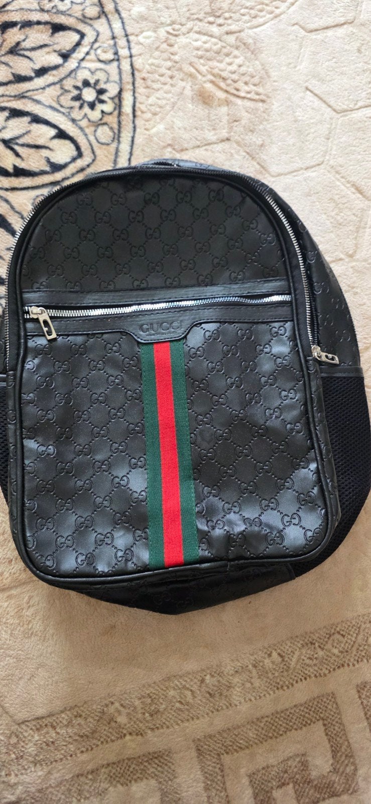 Stijlvolle Zwarte Rugzak met Gucci-patroon, Sieraden, Tassen en Uiterlijk, Overige merken, 25 tot 40 cm, Ophalen of Verzenden