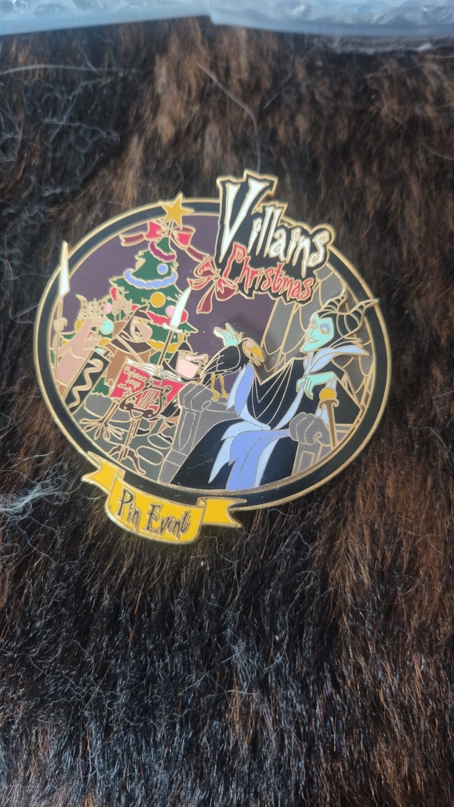 Disney Villains Christmas Pin - Limited Edition 900, Ophalen of Verzenden, Overige figuren, Zo goed als nieuw, Overige typen